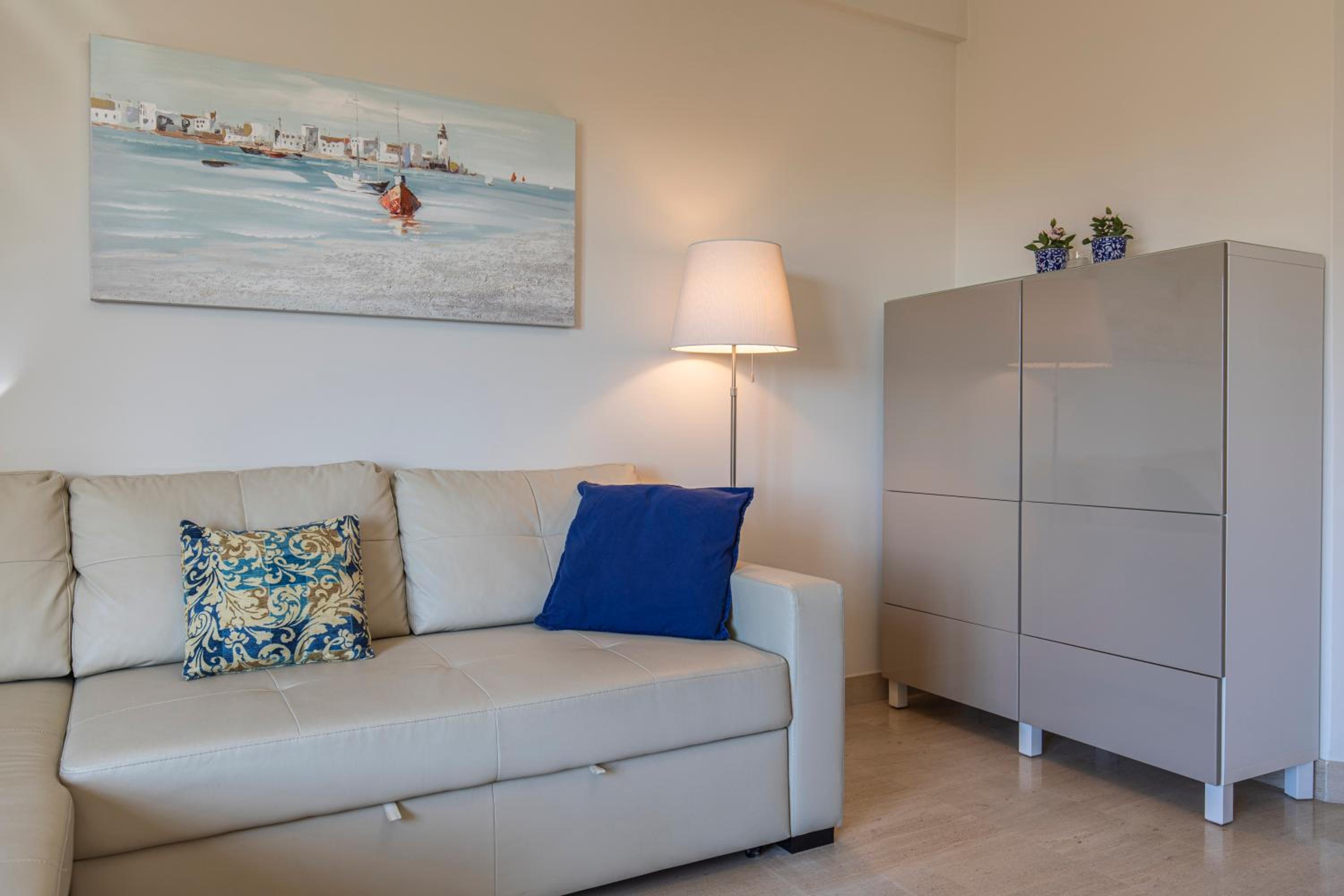 Two-Bedroom Apartment - Photo 15