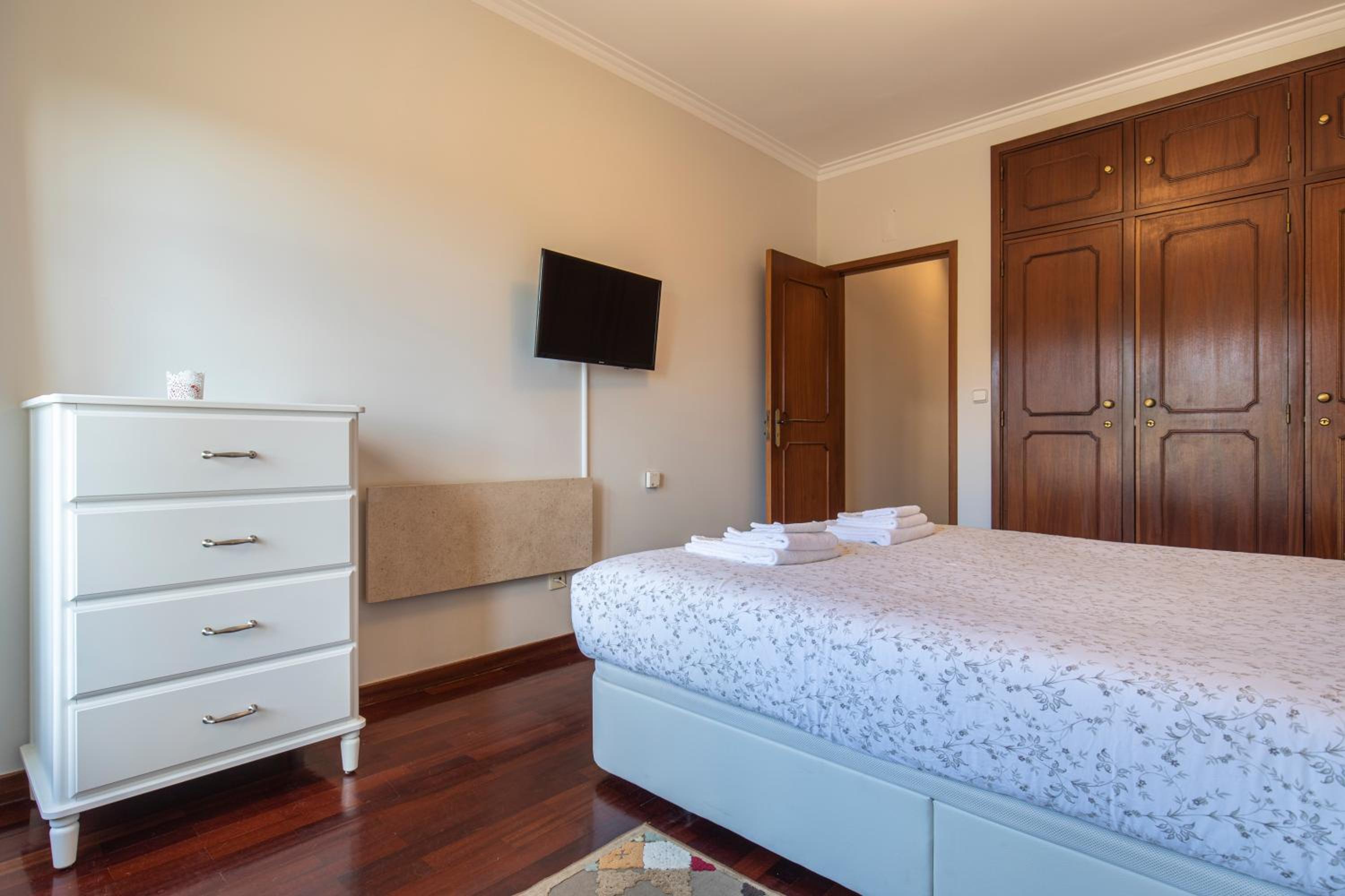 Two-Bedroom Apartment - Photo 10