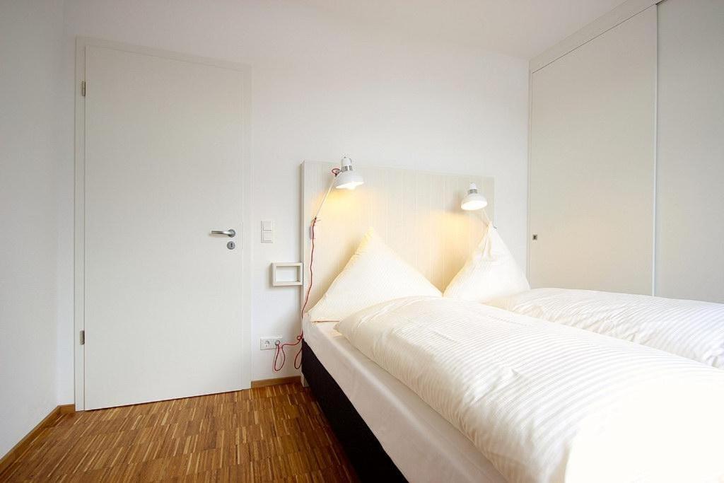 Apartment with Balcony photo 2