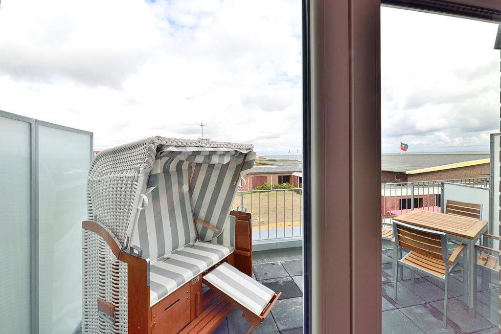 Apartment with Sea View photo 2