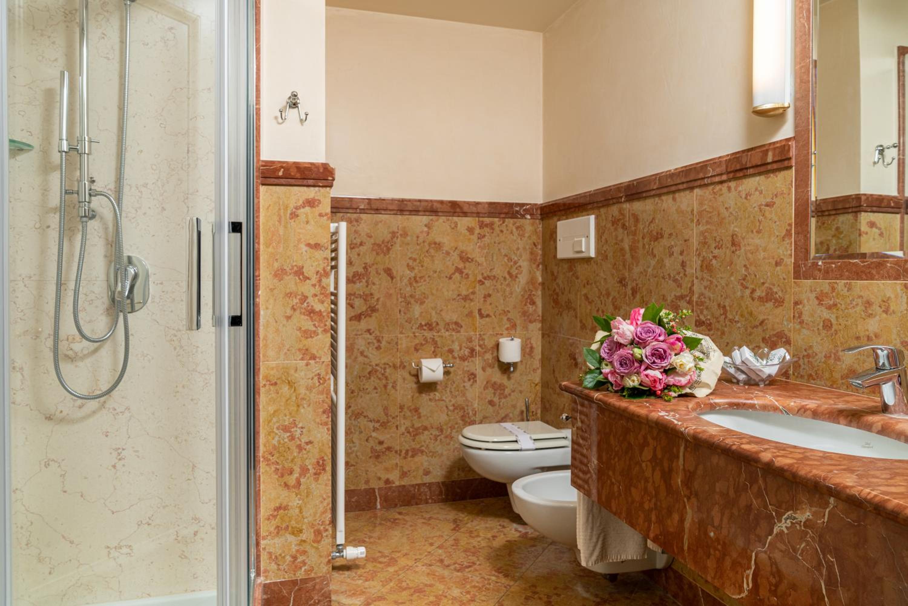 Junior Suite - Photo 6