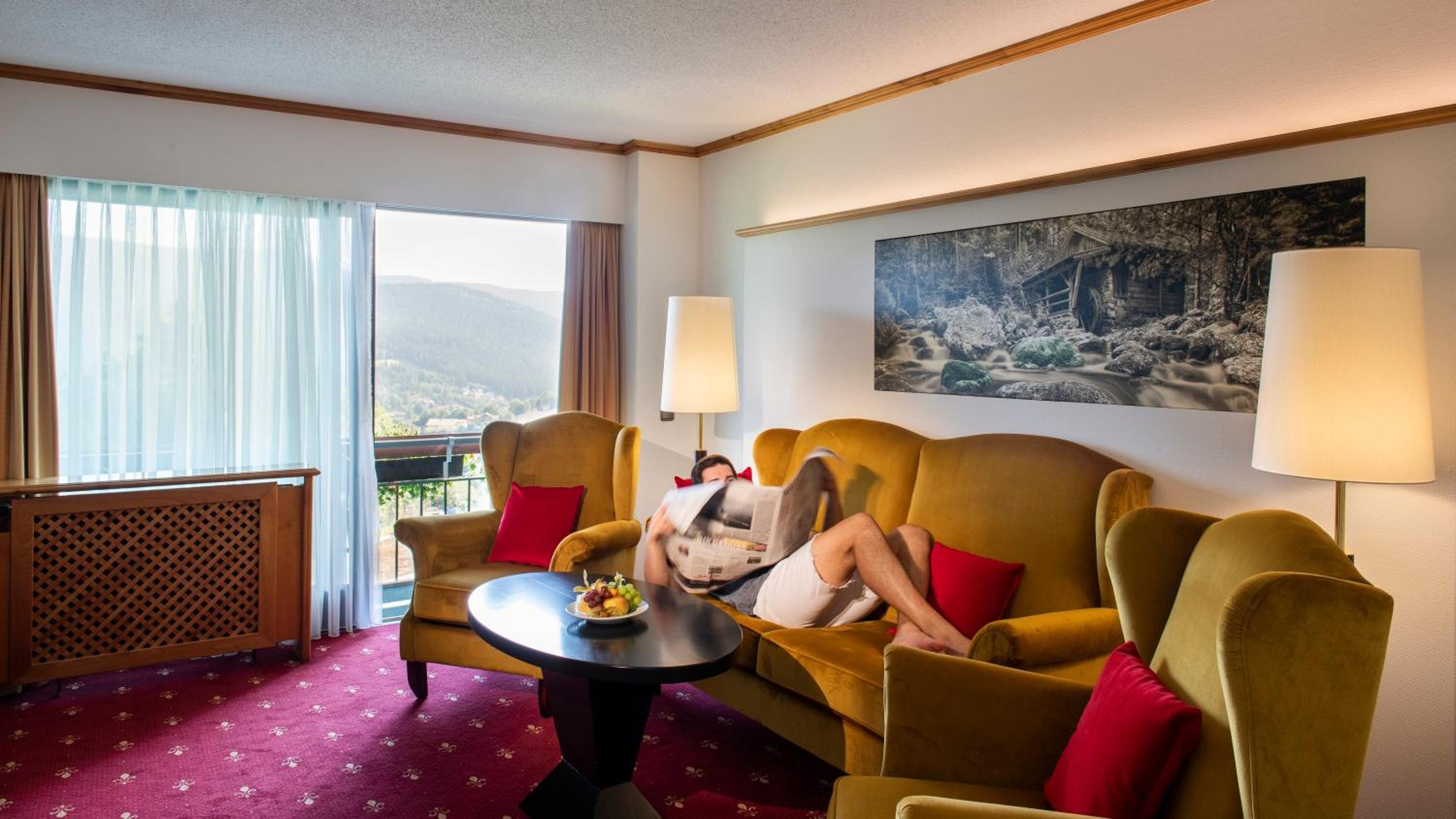 Panoramic Suite with Balcony - Photo 7