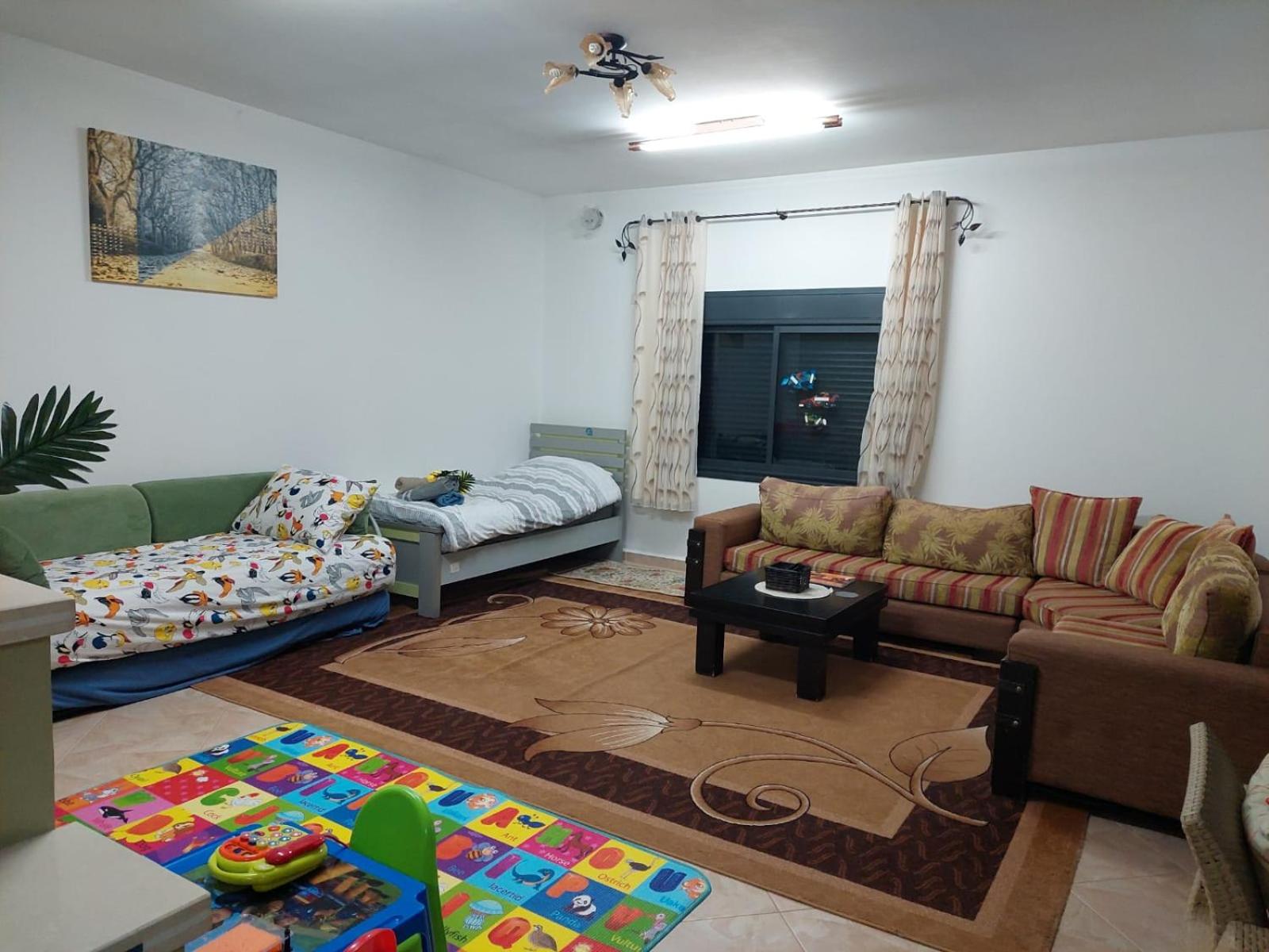 Family Suite with Balcony - Photo 4