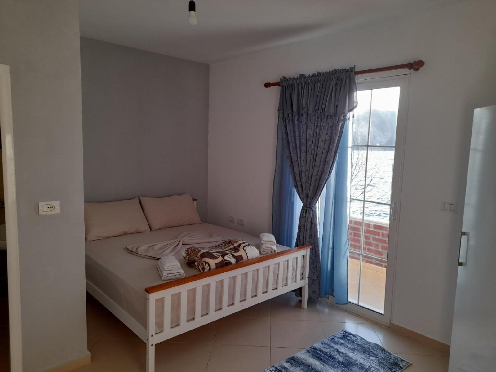 Double Room with Lake View photo 3