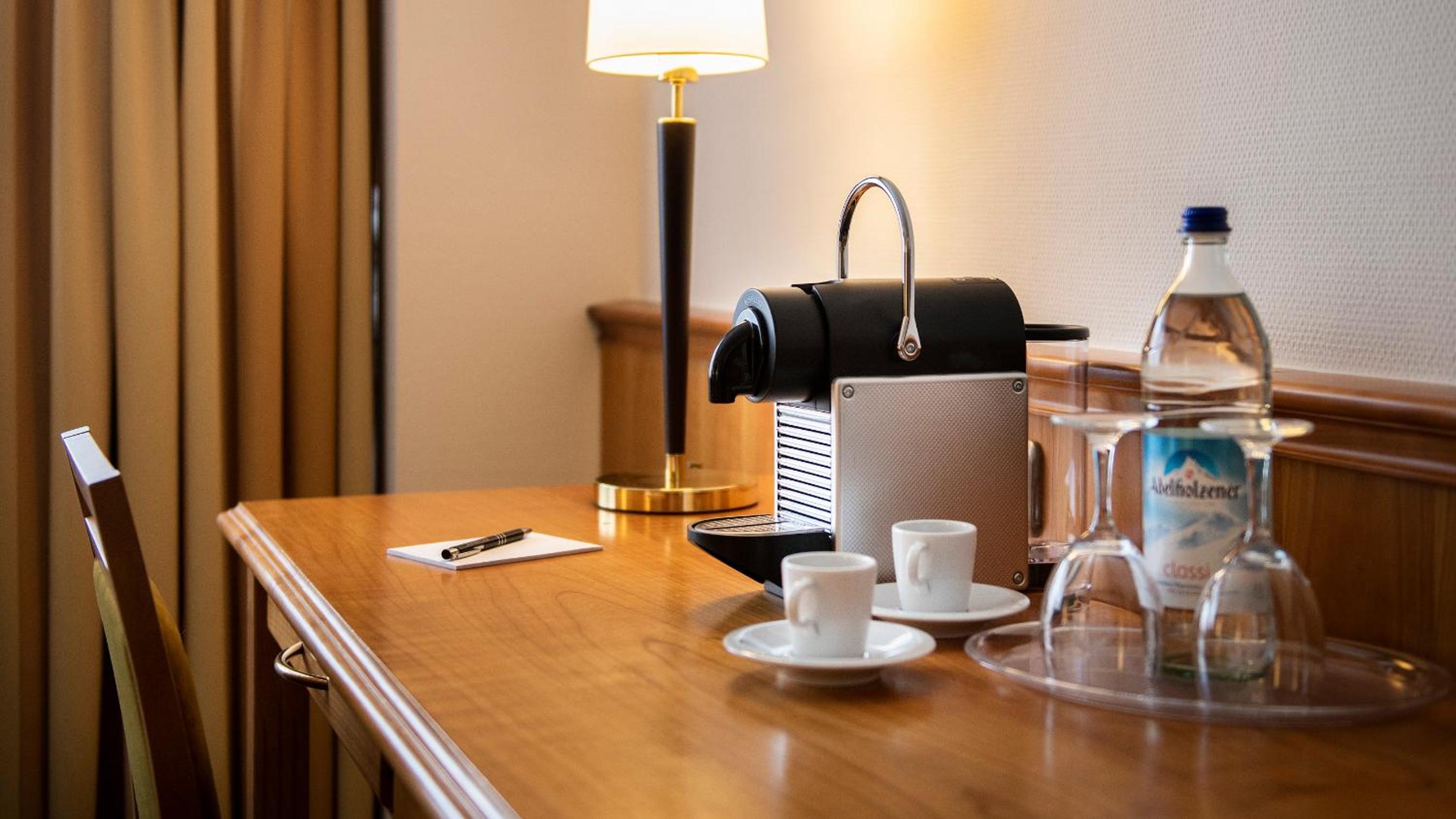 Panoramic Suite with Balcony - Photo 8