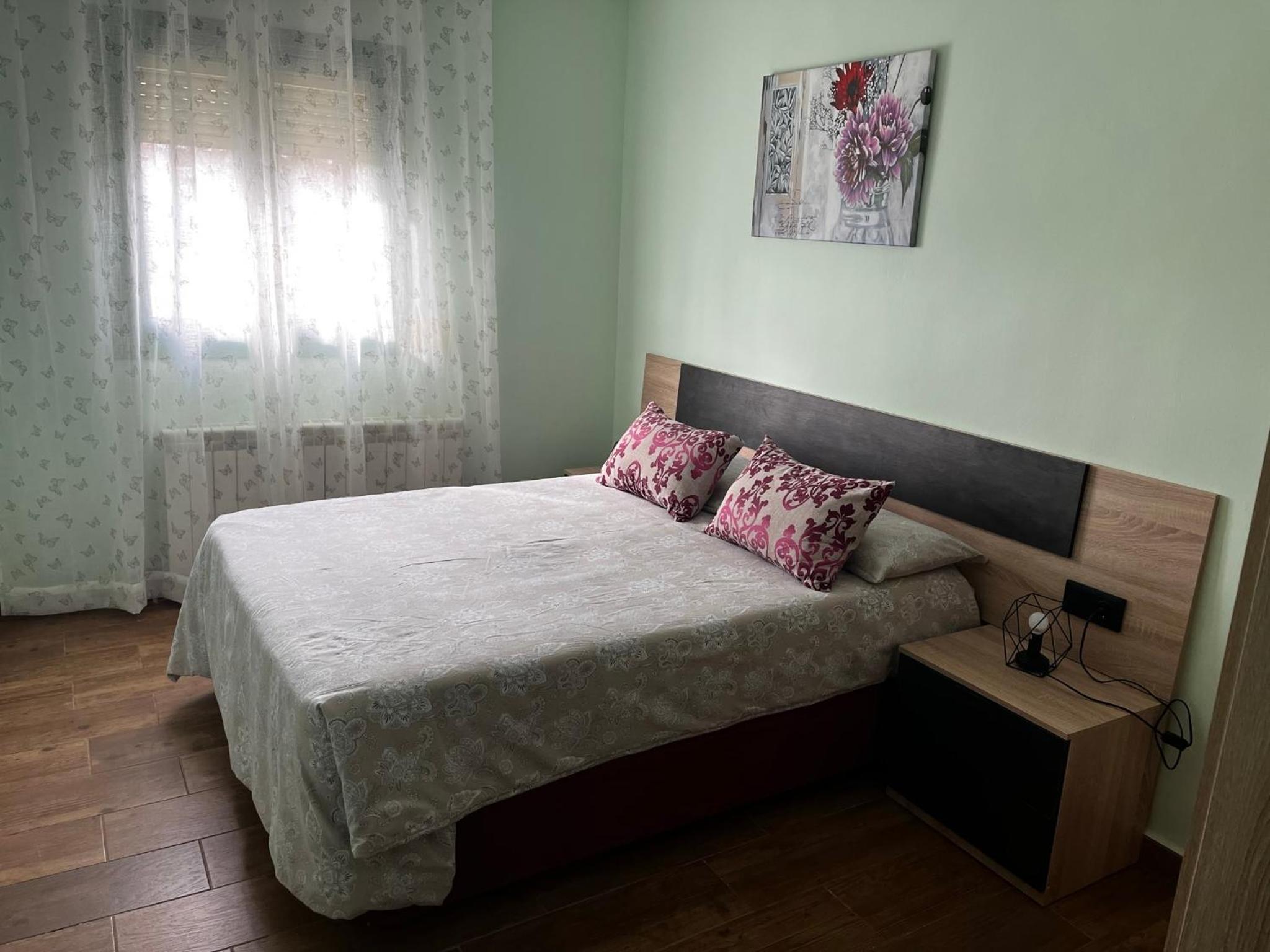 Two-Bedroom House - Photo 1