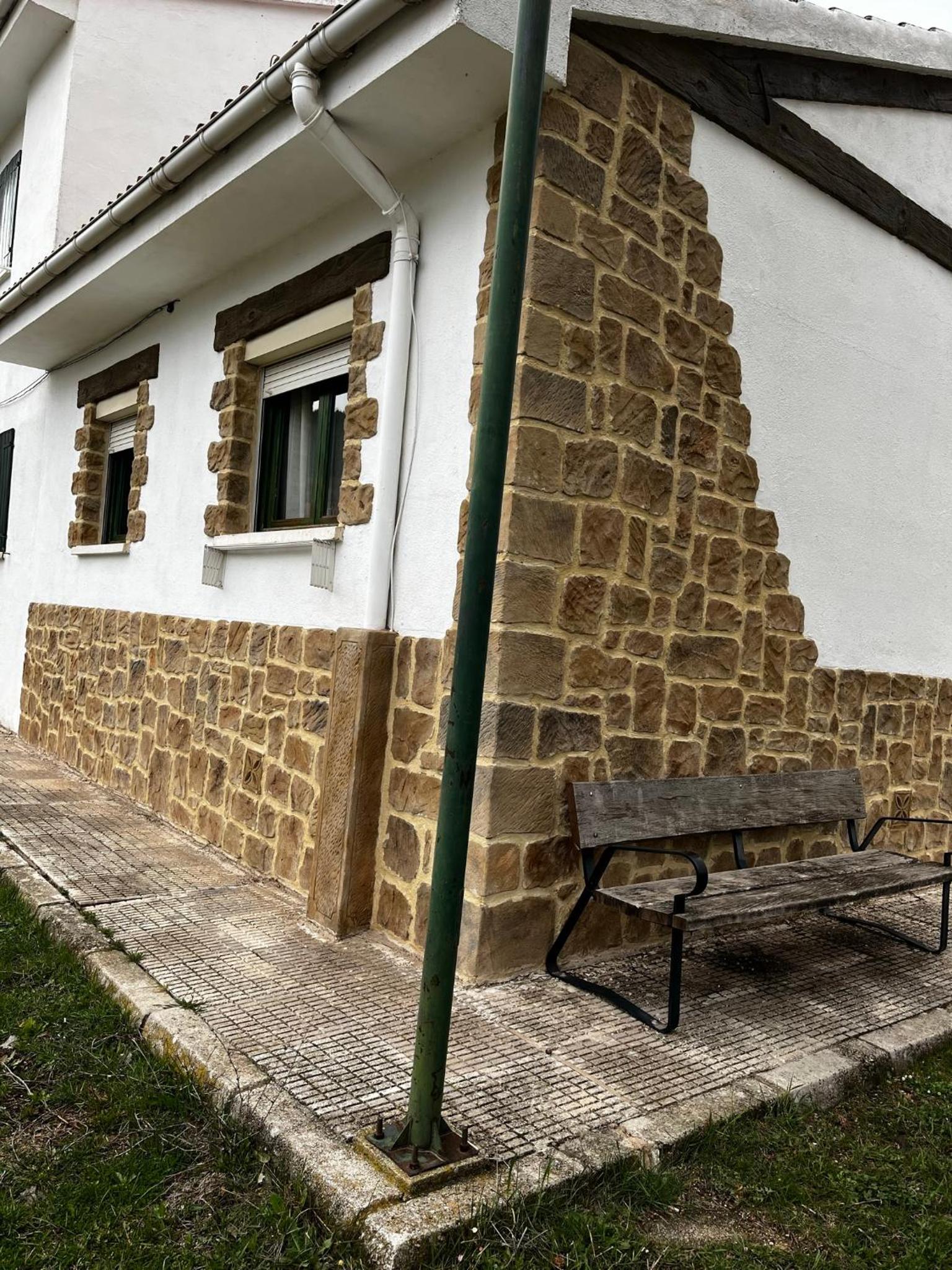 Two-Bedroom House - Photo 48