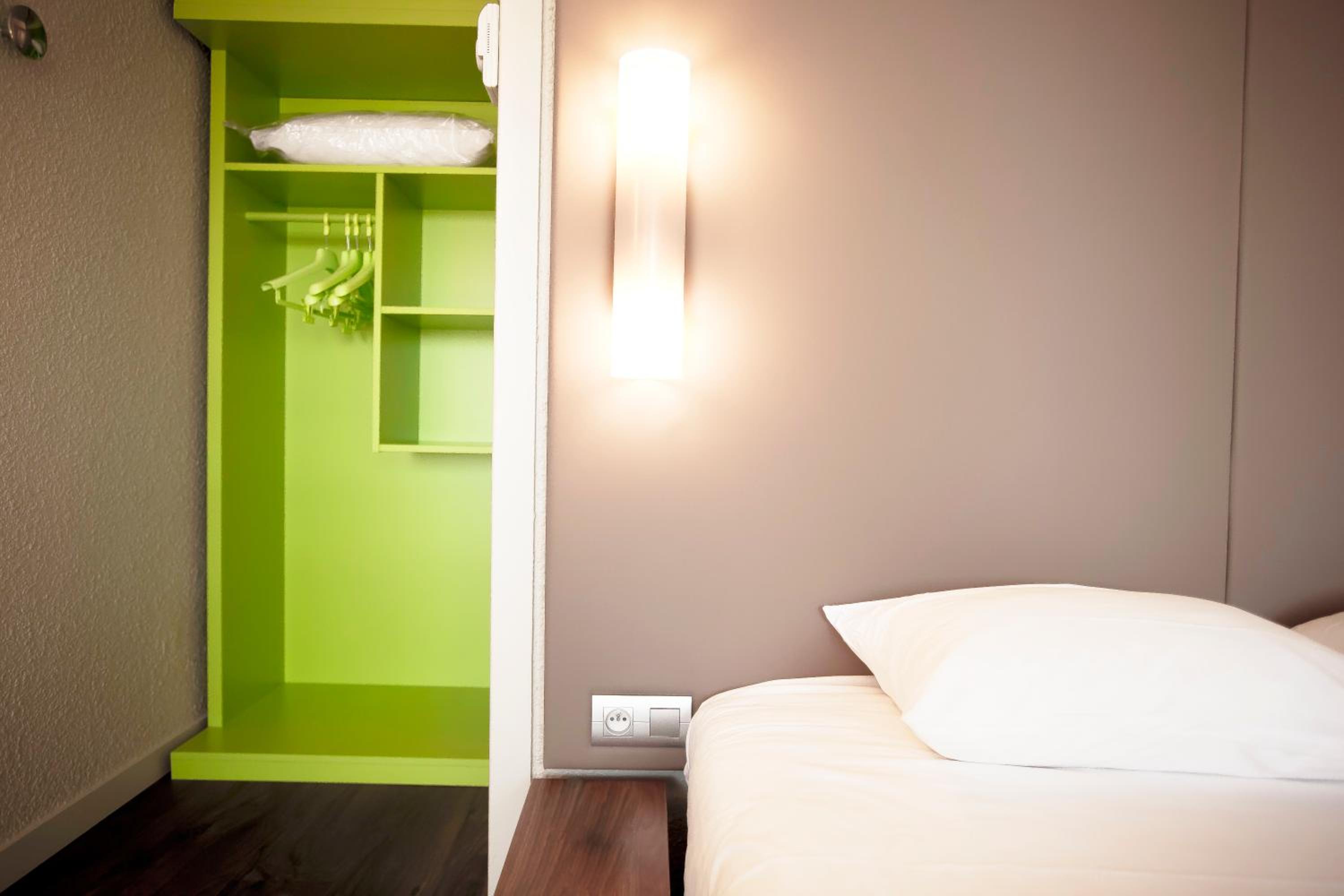 Standard Double Room - Photo 3