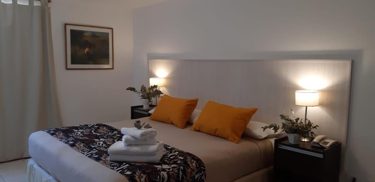 Double or Twin Room photo 2