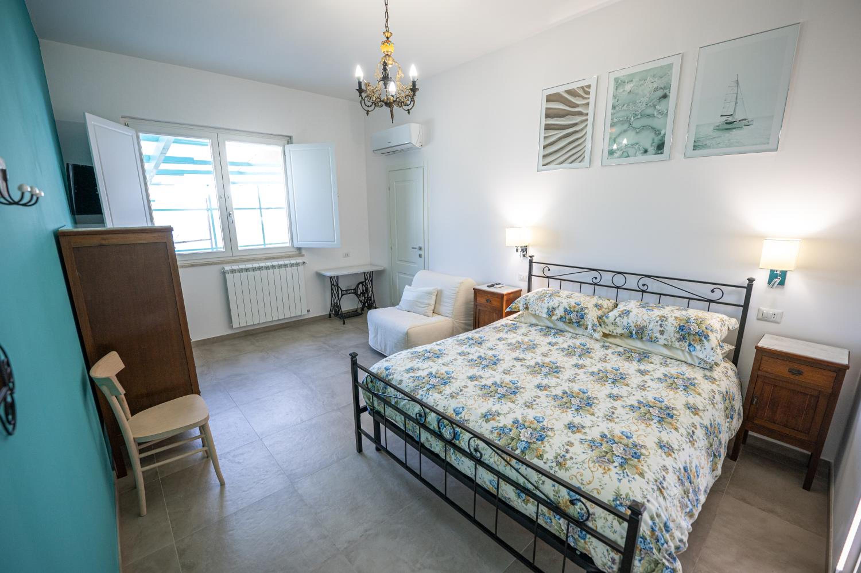 Apartment with Terrace photo 2