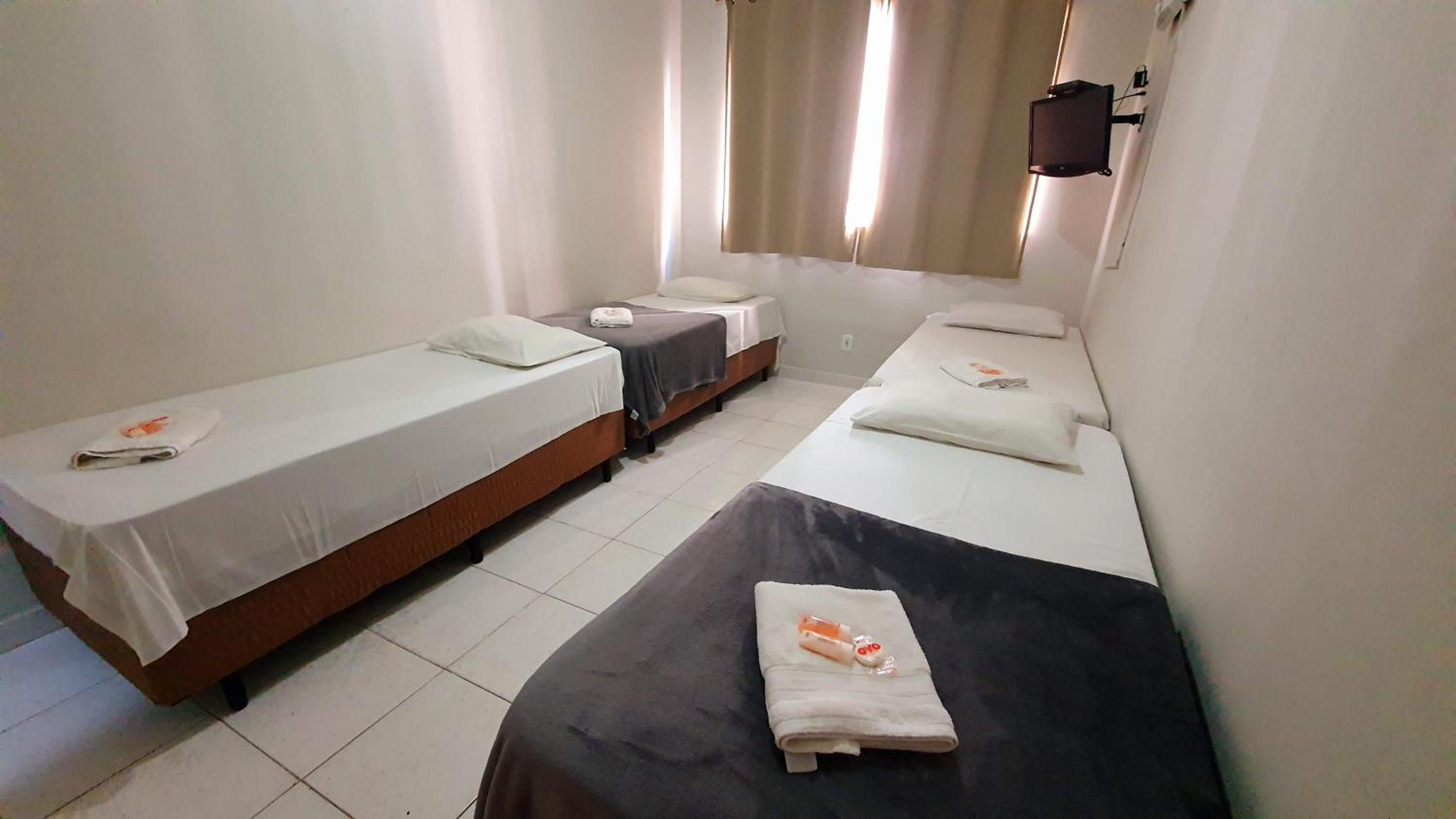 Quadruple Room (4 single beds)