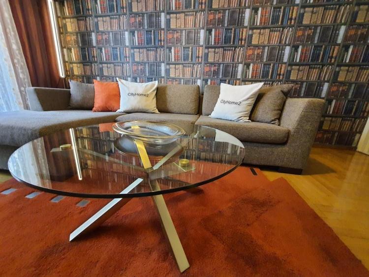 Two-Bedroom Apartment - Photo 2
