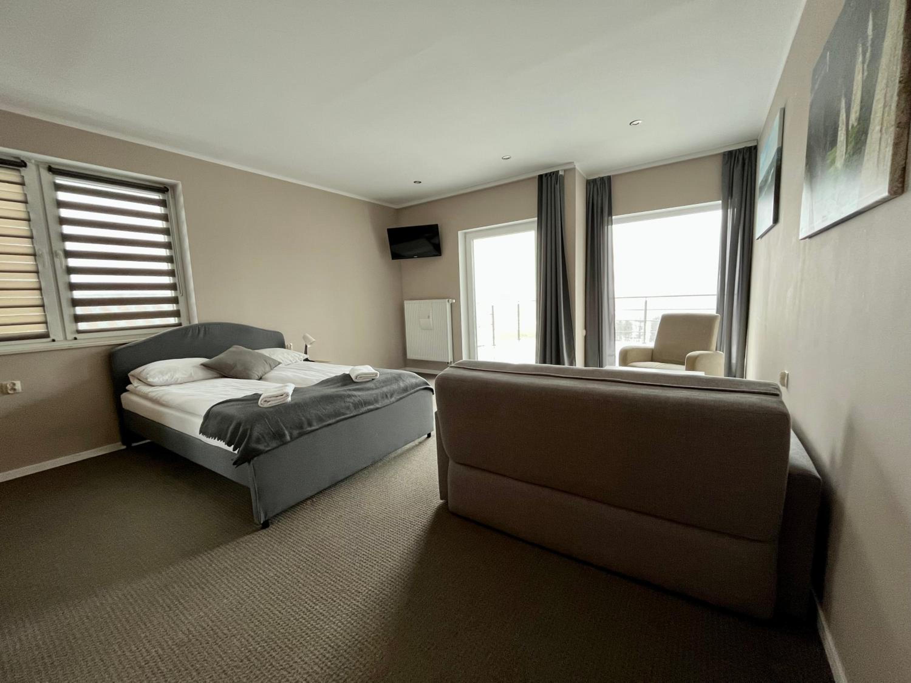 Quadruple Room with Terrace photo 3