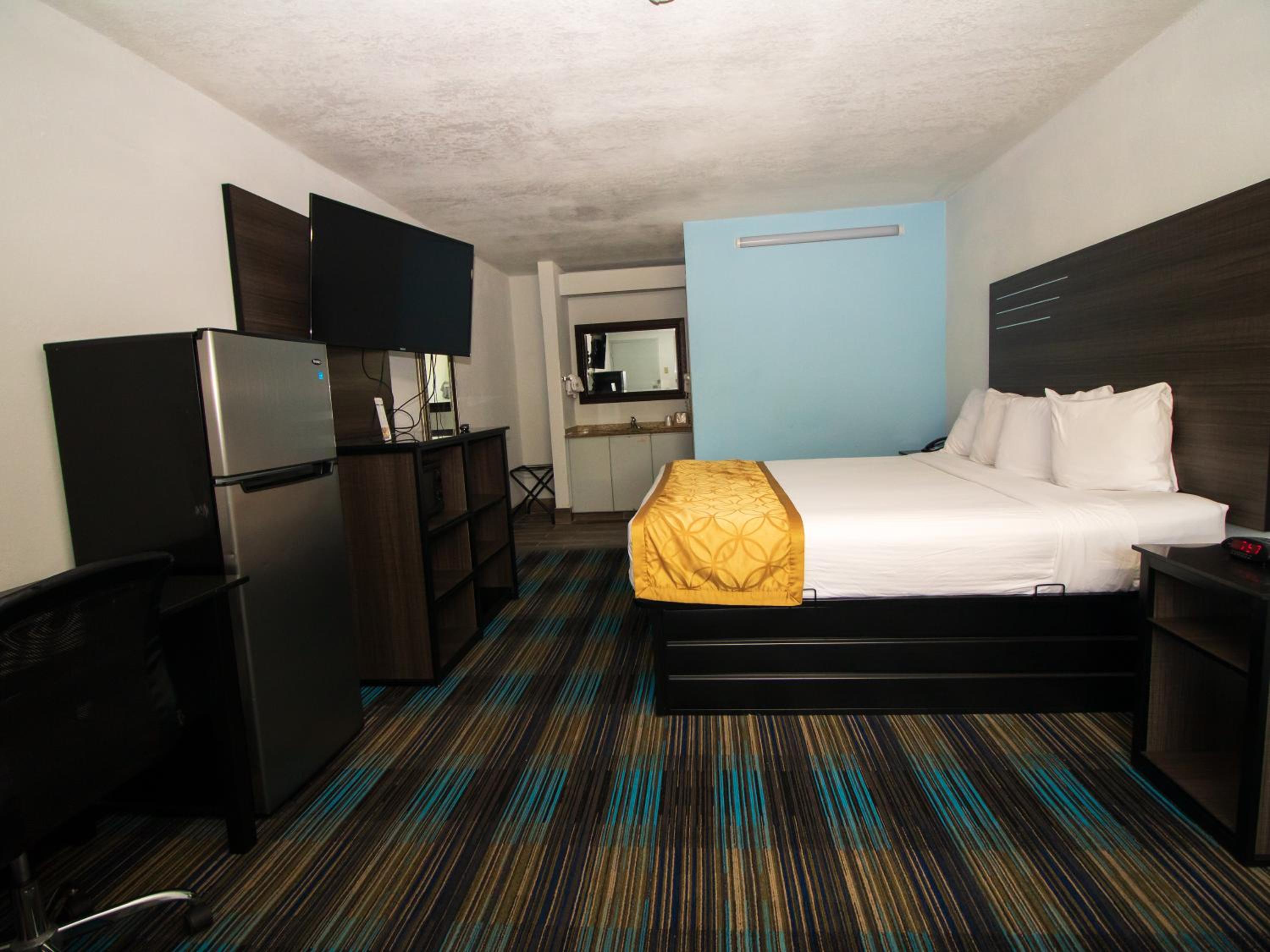 King Room - Non-Smoking photo 1