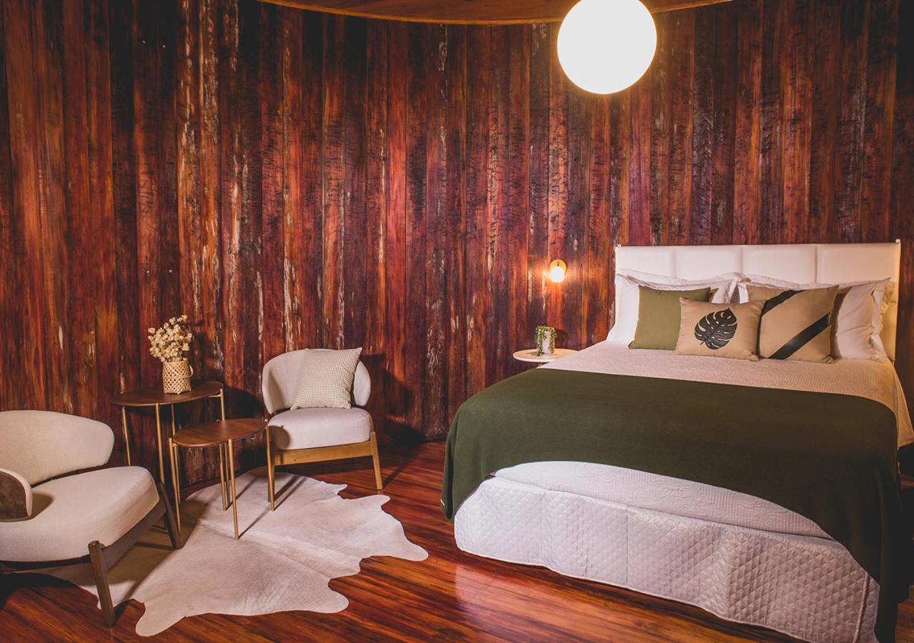 Suite with Spa Bath - Photo 1