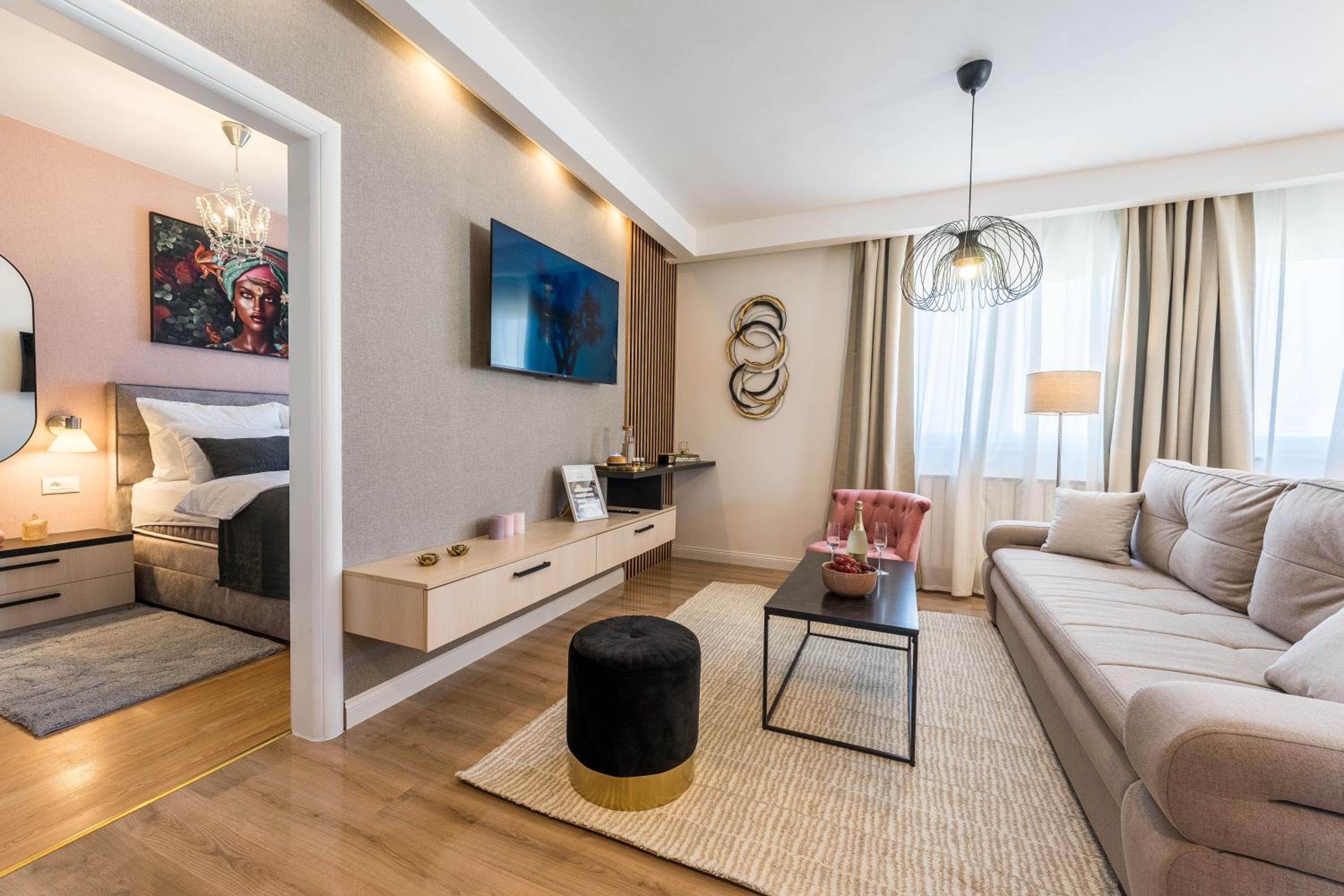 One-Bedroom Apartment