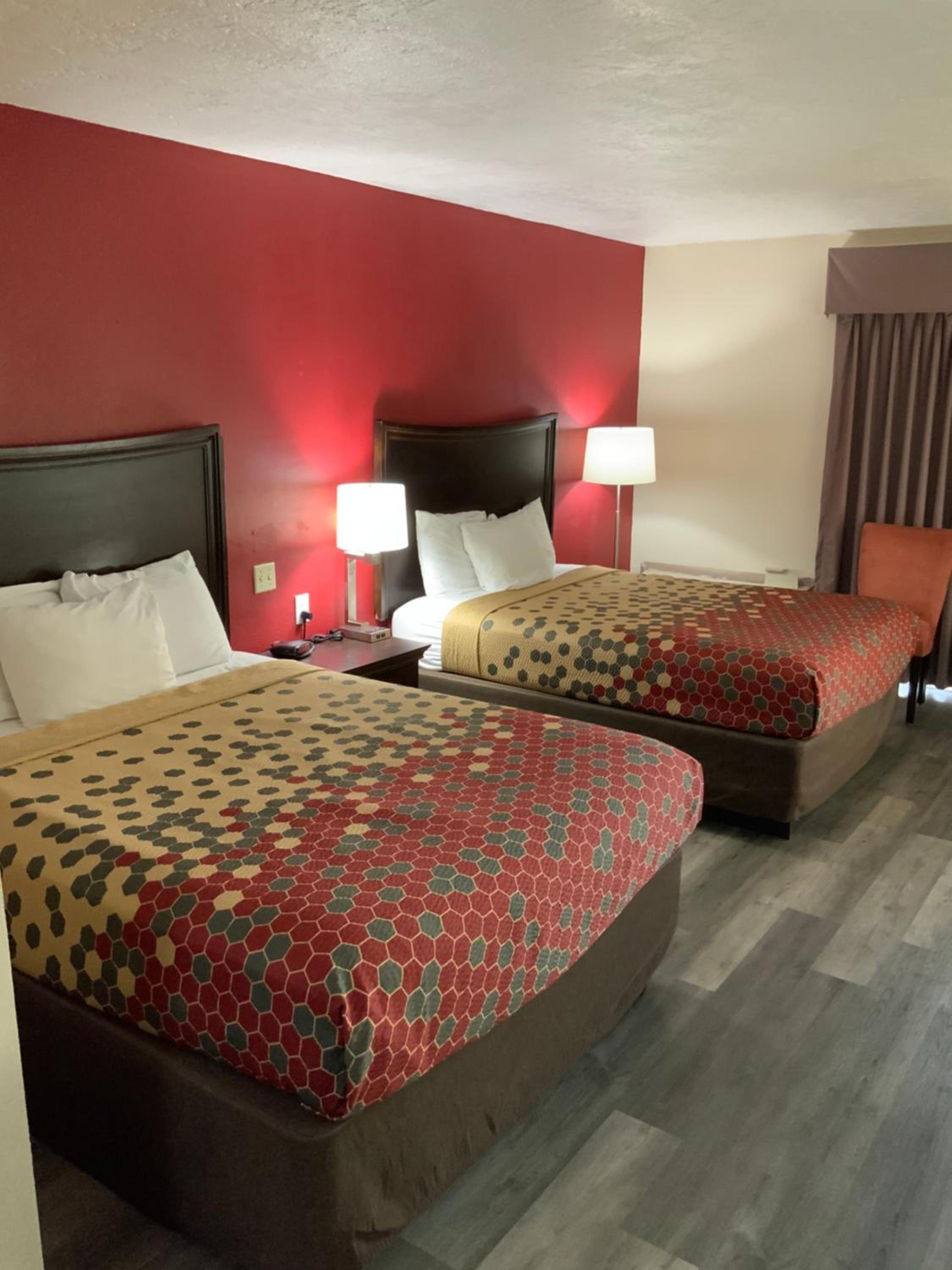 2 Queen Beds Non-Smoking - Photo 13