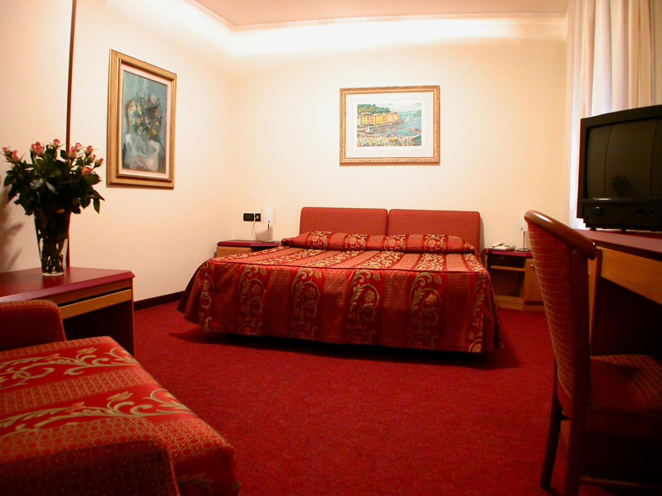 Triple Room - Photo 1