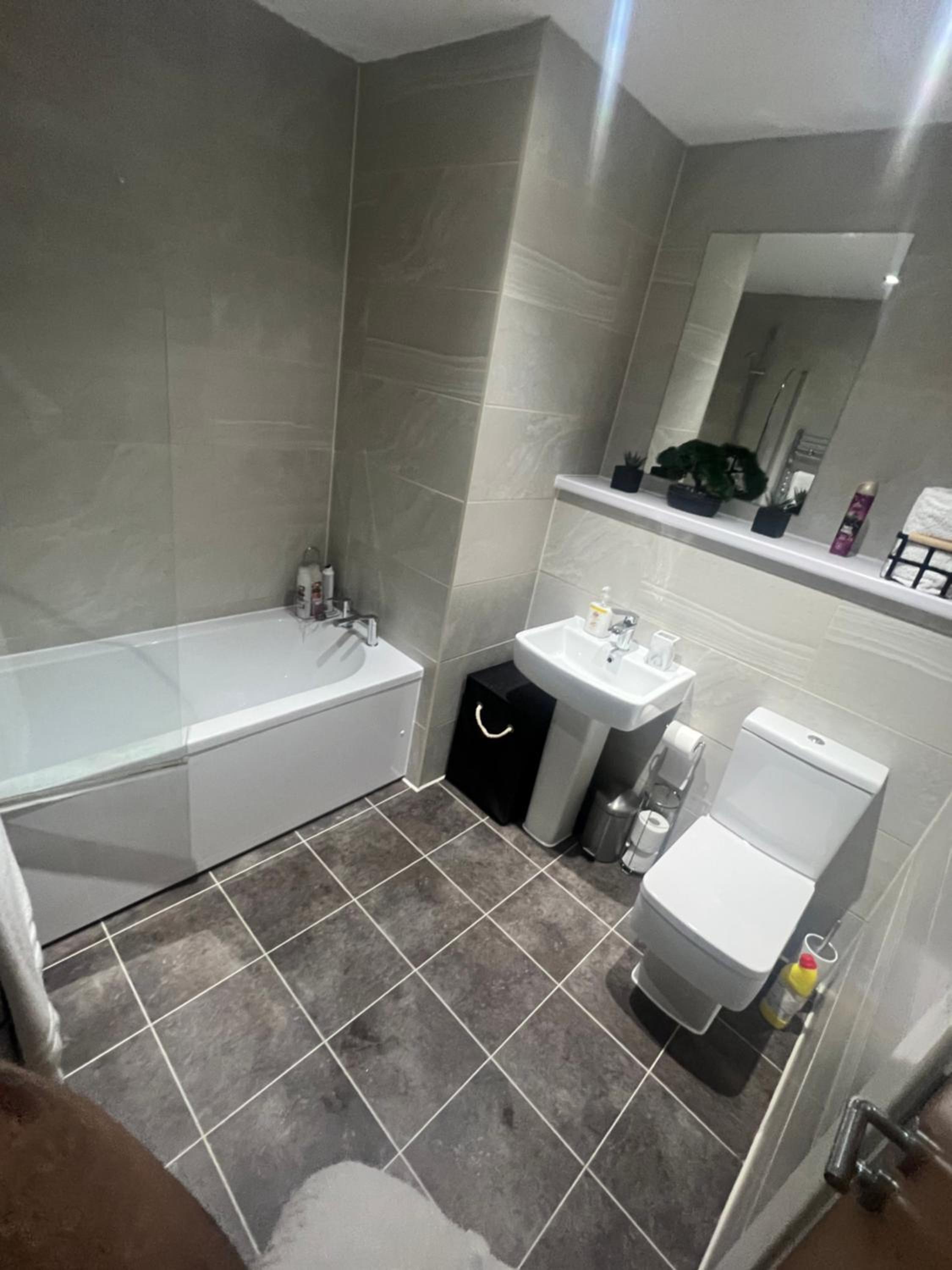 One-Bedroom Apartment - Photo 33