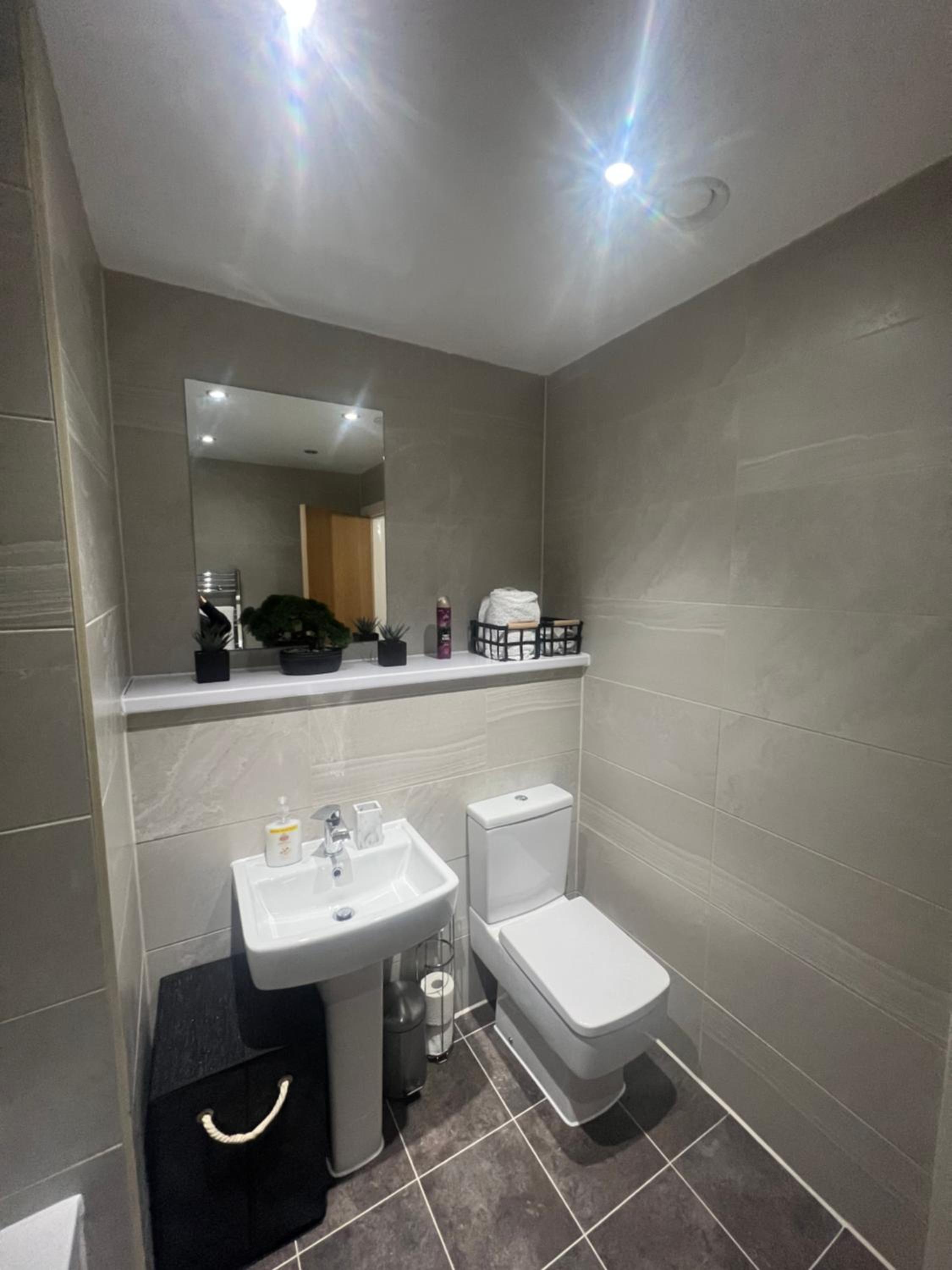 One-Bedroom Apartment - Photo 34