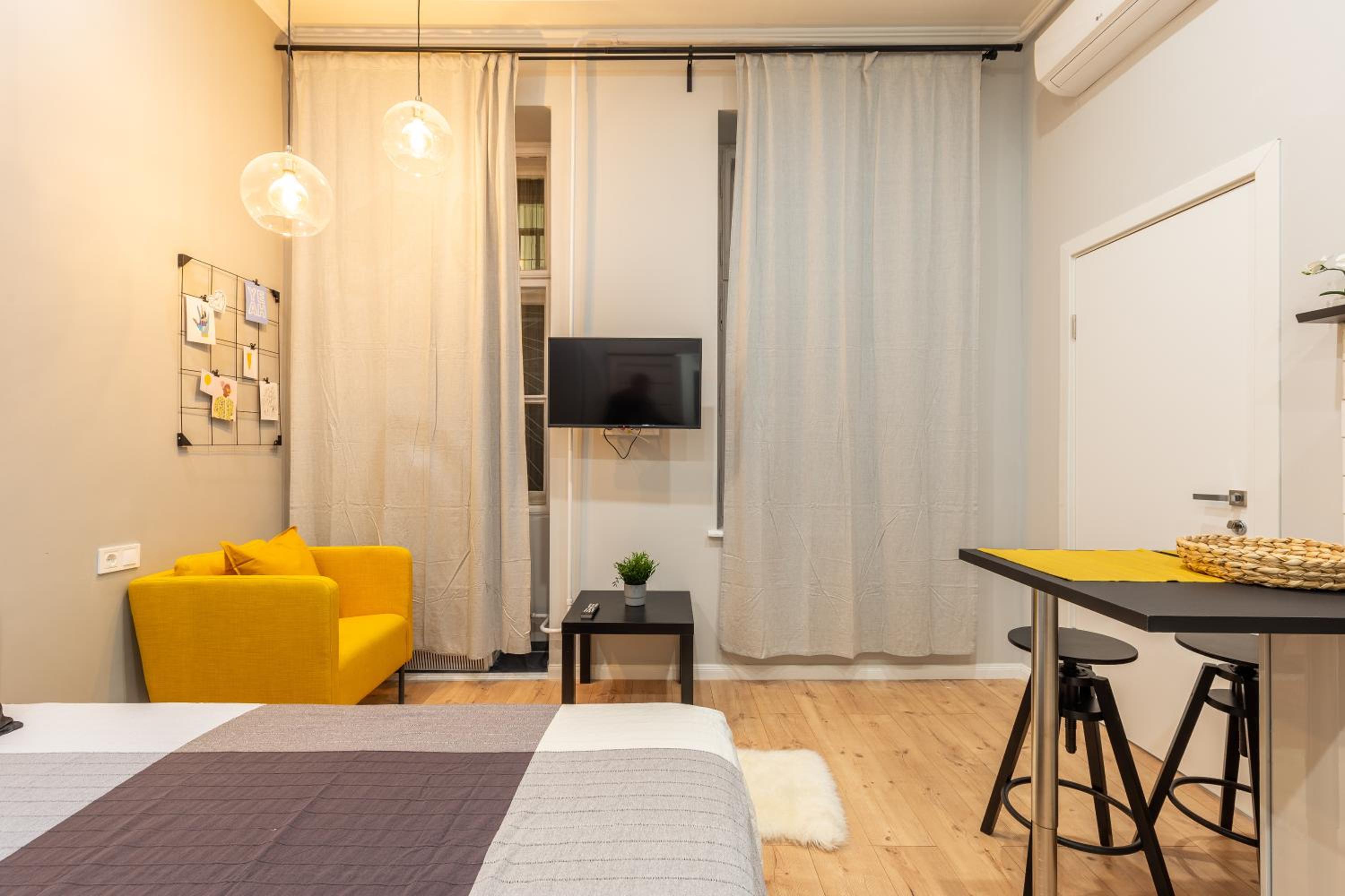 Apartment - Photo 8