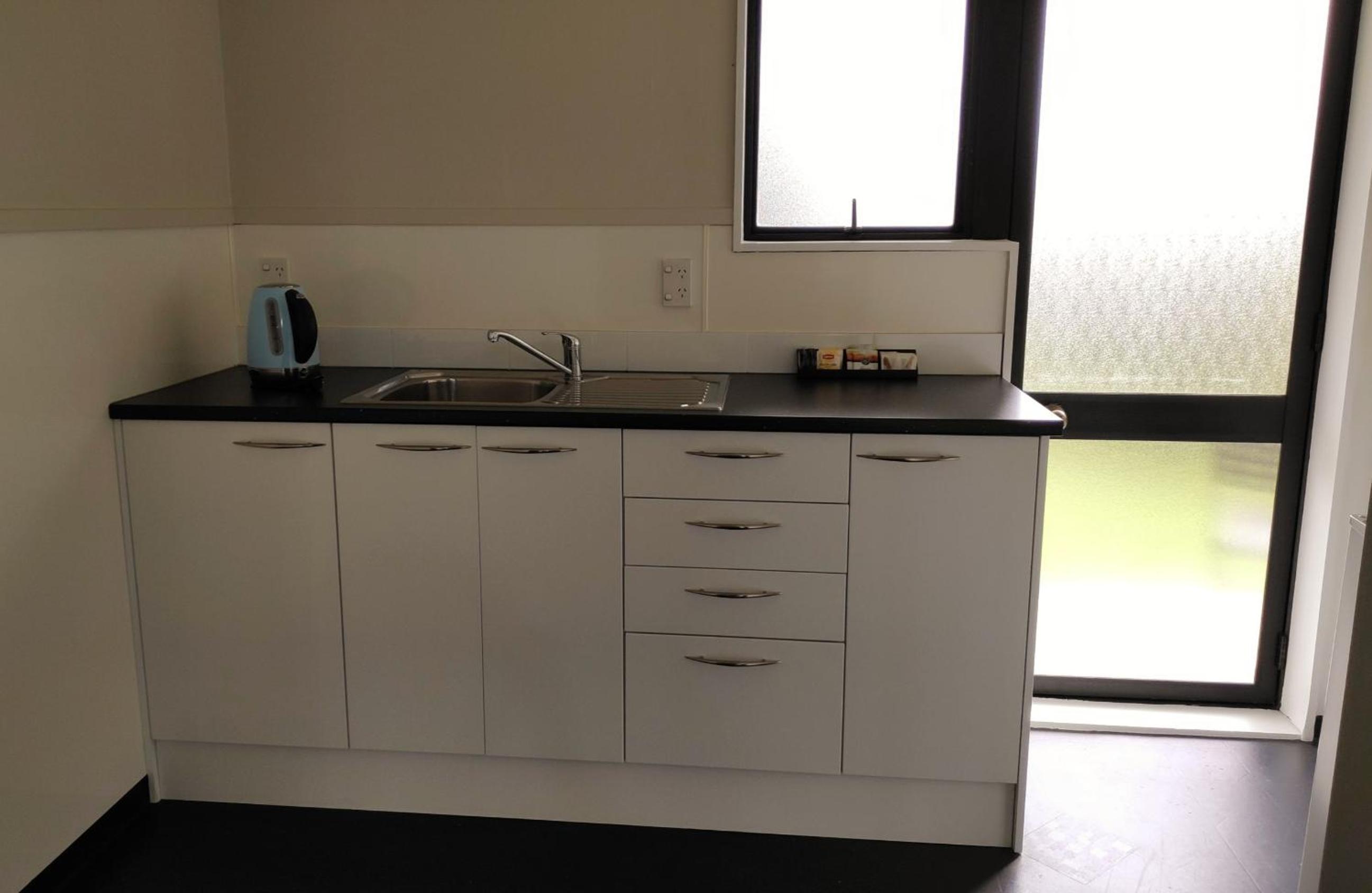 Executive Studio Downstairs photo 2