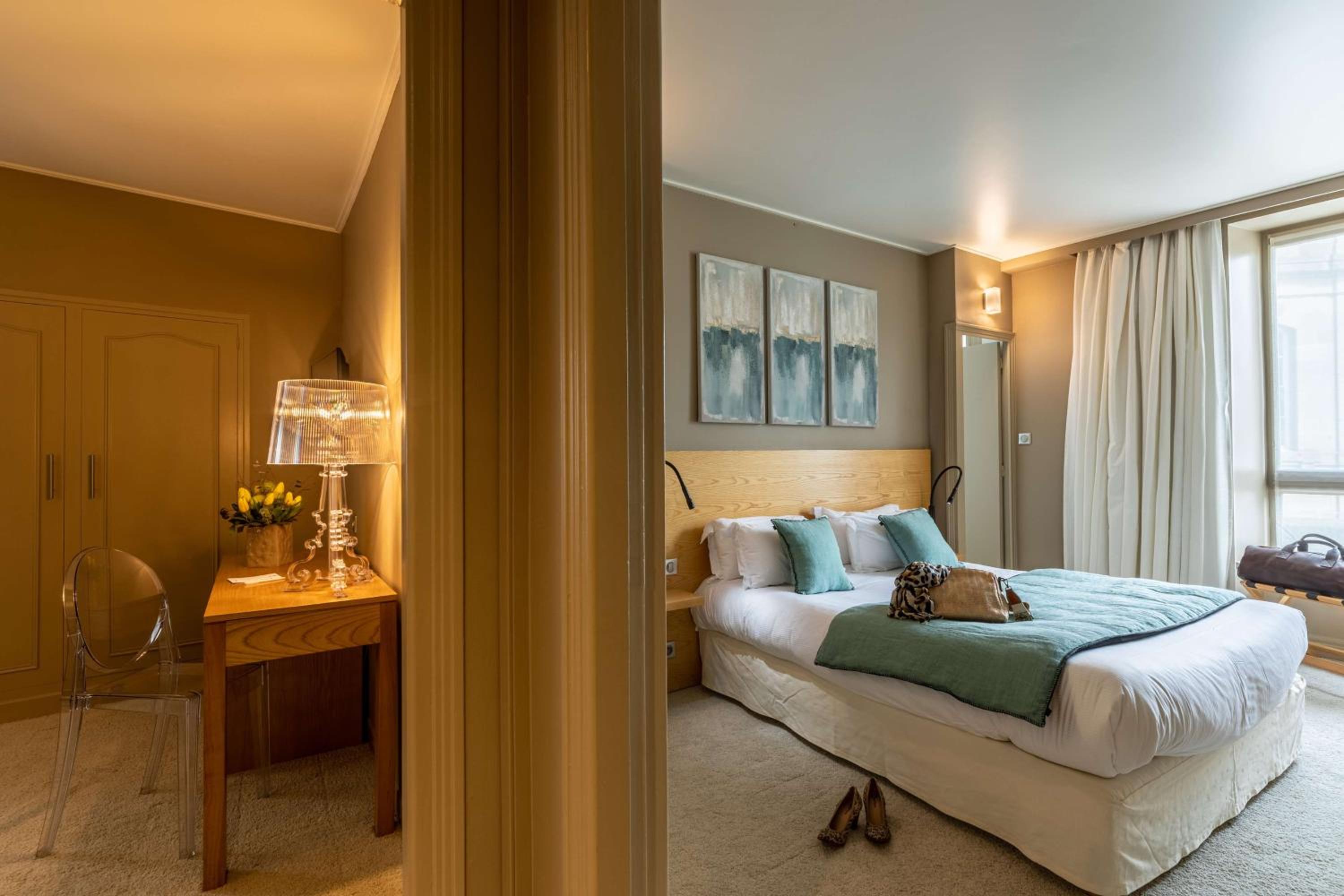 Deluxe Suite - Photo 1