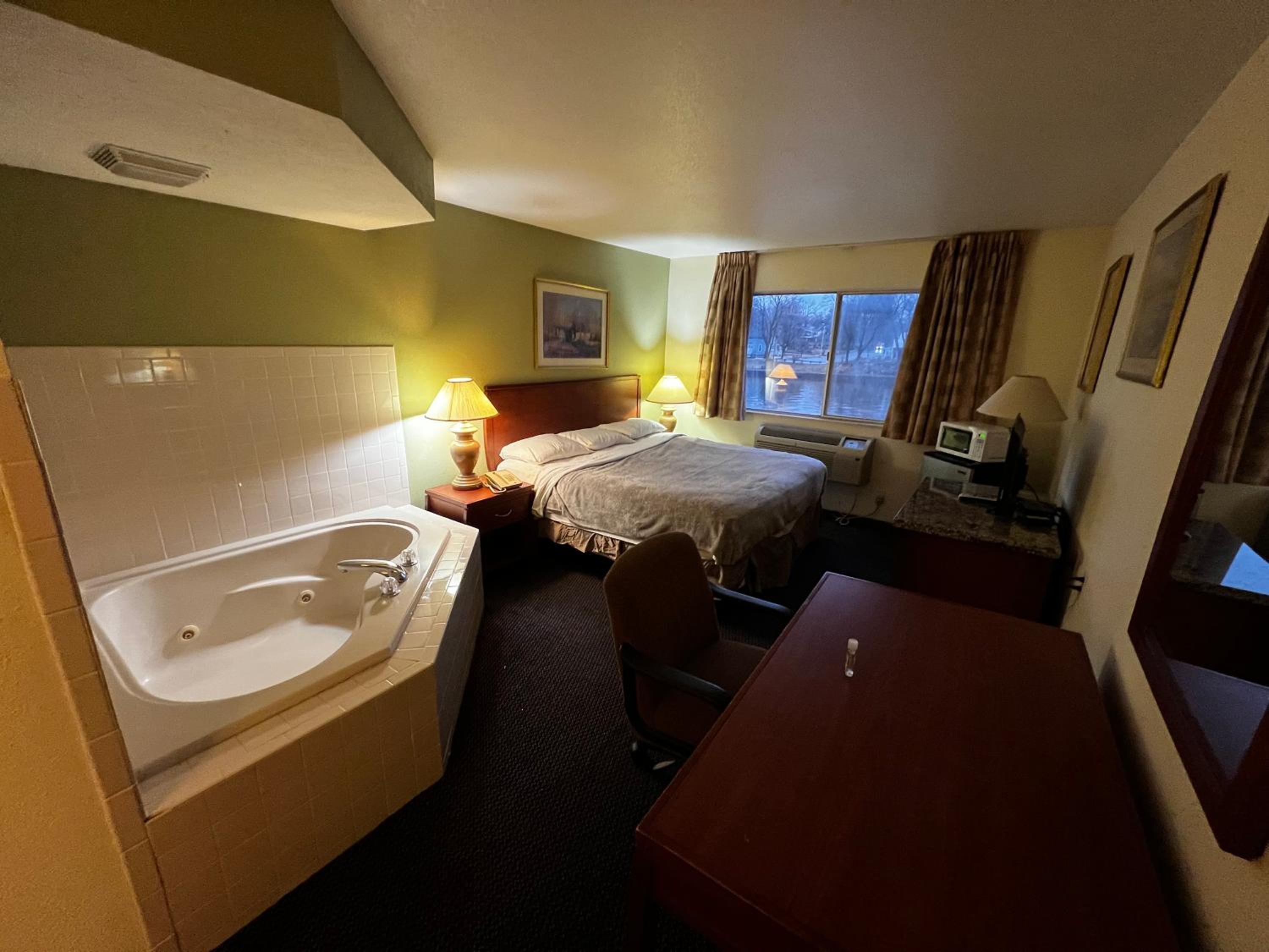 King Room with Spa Bath photo 1