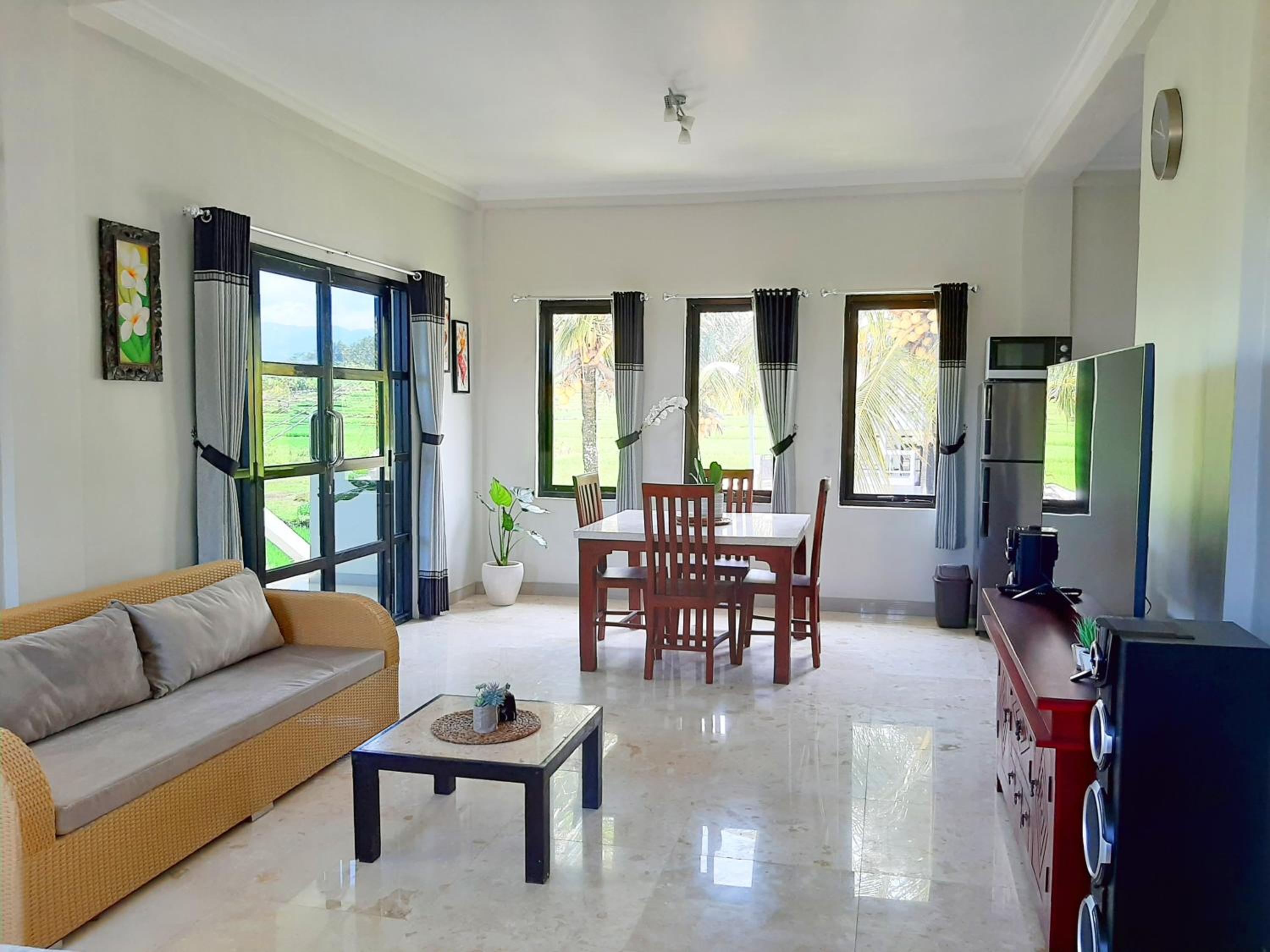 Apartment with Sea View photo 2