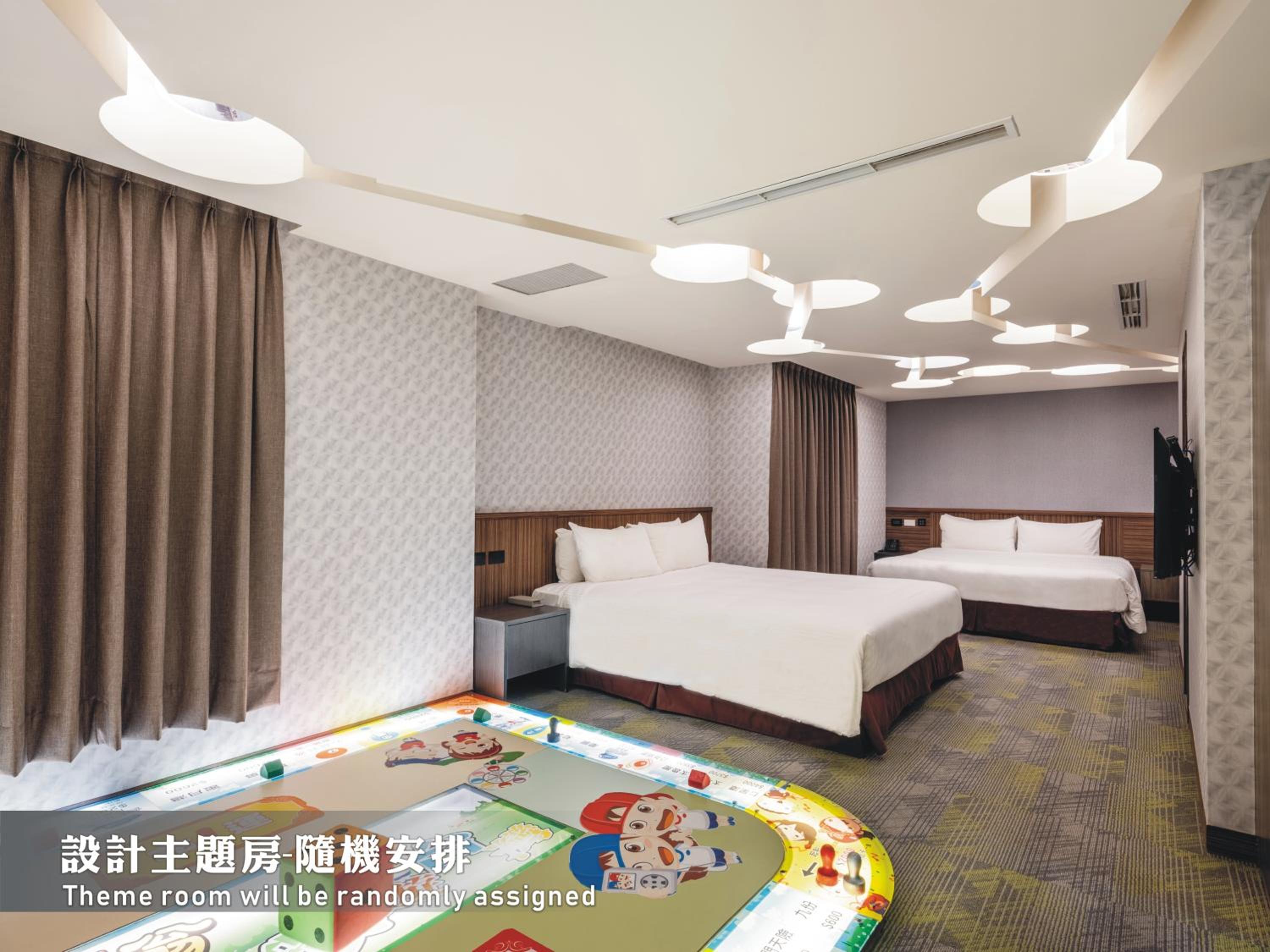 Luxury Family Suite - Photo 8