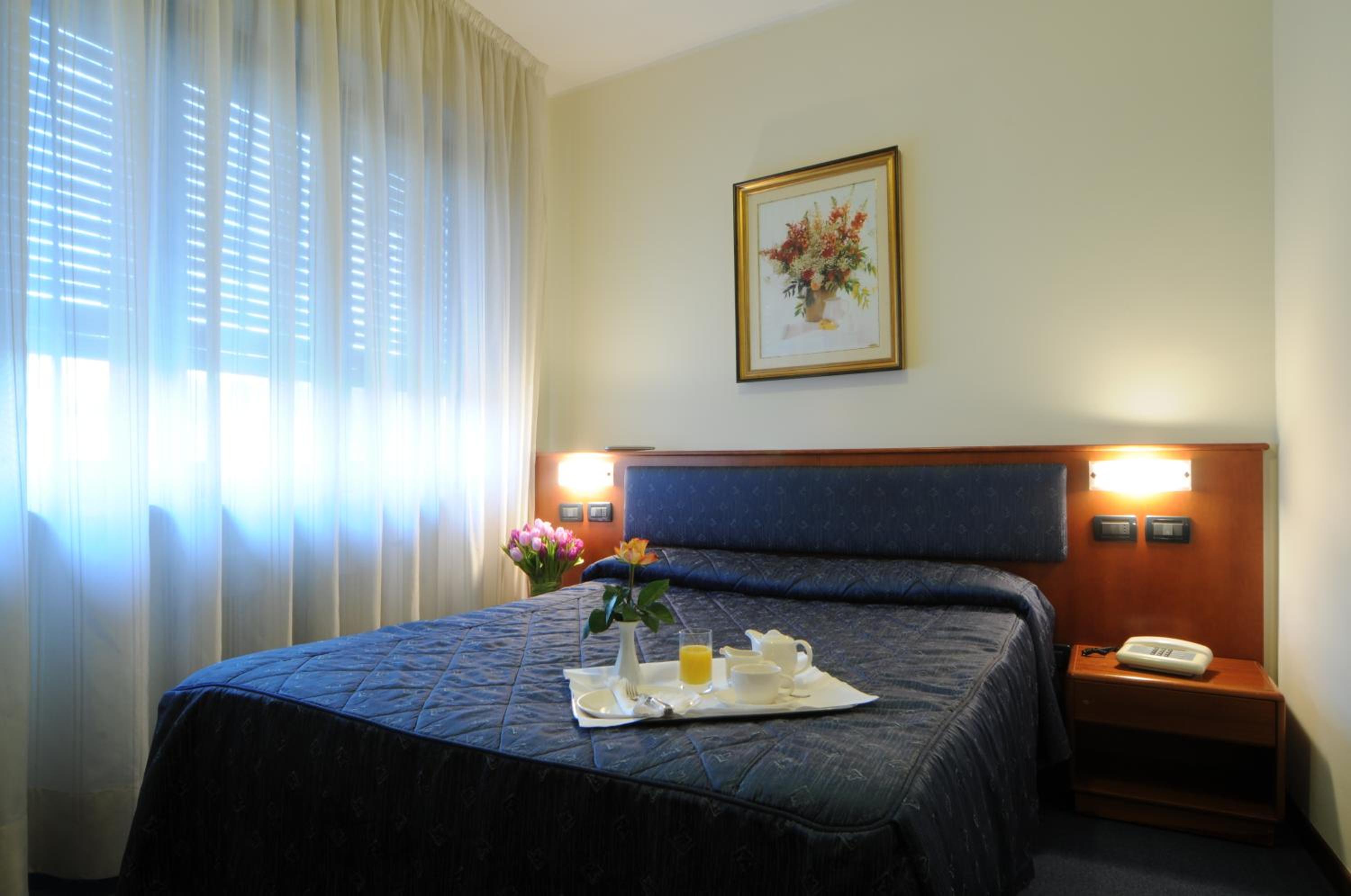 Double Room - Photo 3
