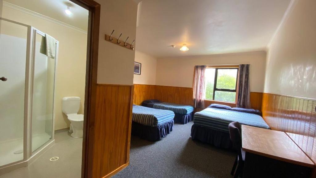 Triple Room with Private Bathroom - Photo 2