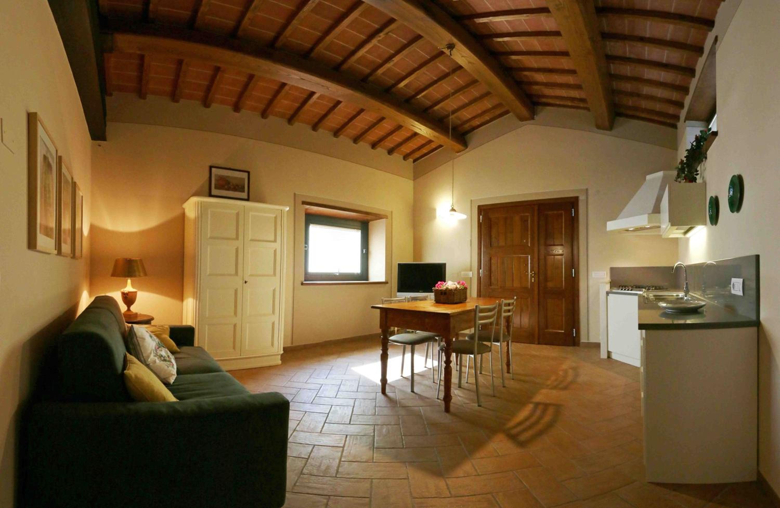 One-Bedroom Apartment photo 1