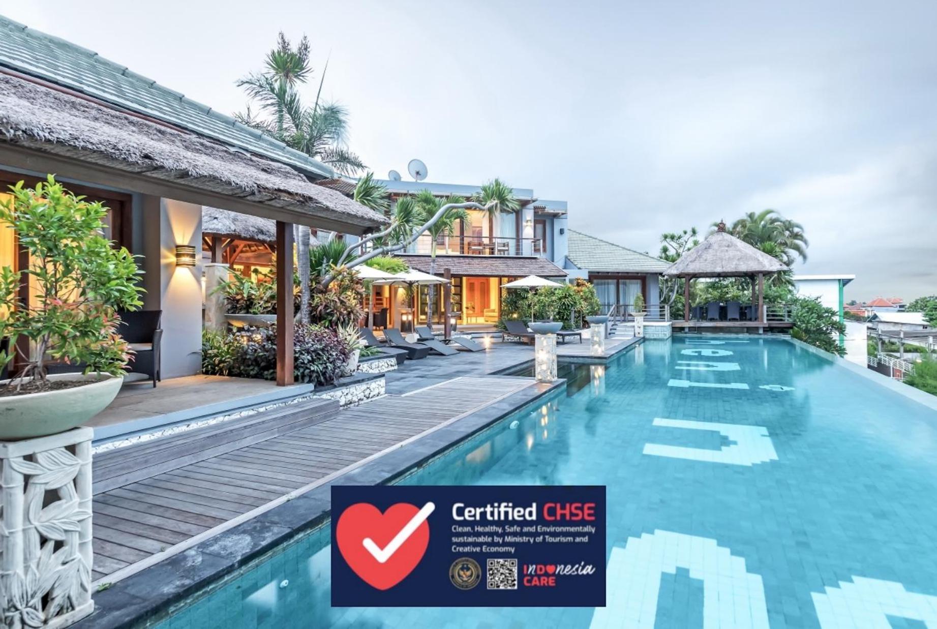 Five Bedroom Villa with Sea View - Photo 8