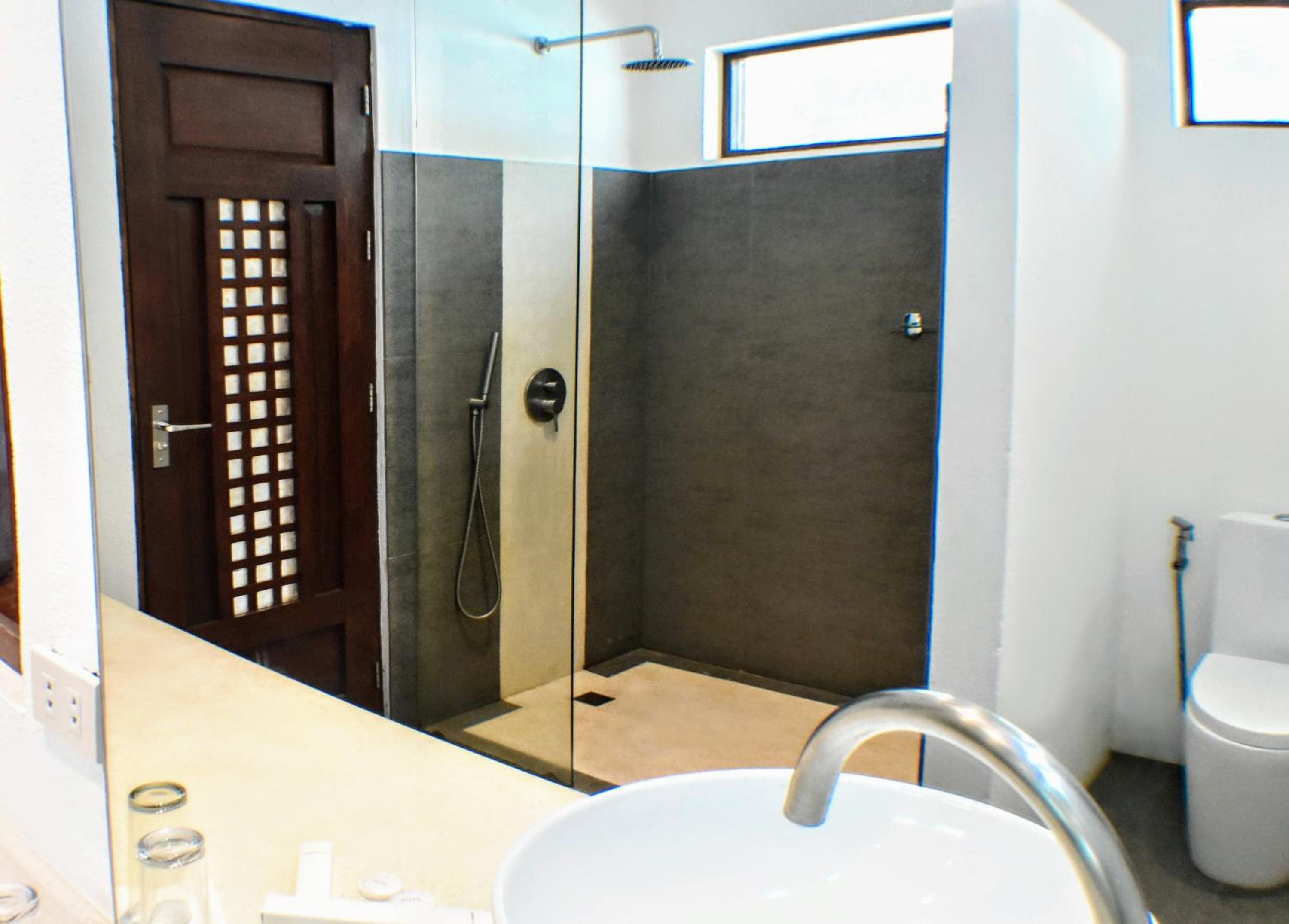 Double Room with Balcony - Photo 2