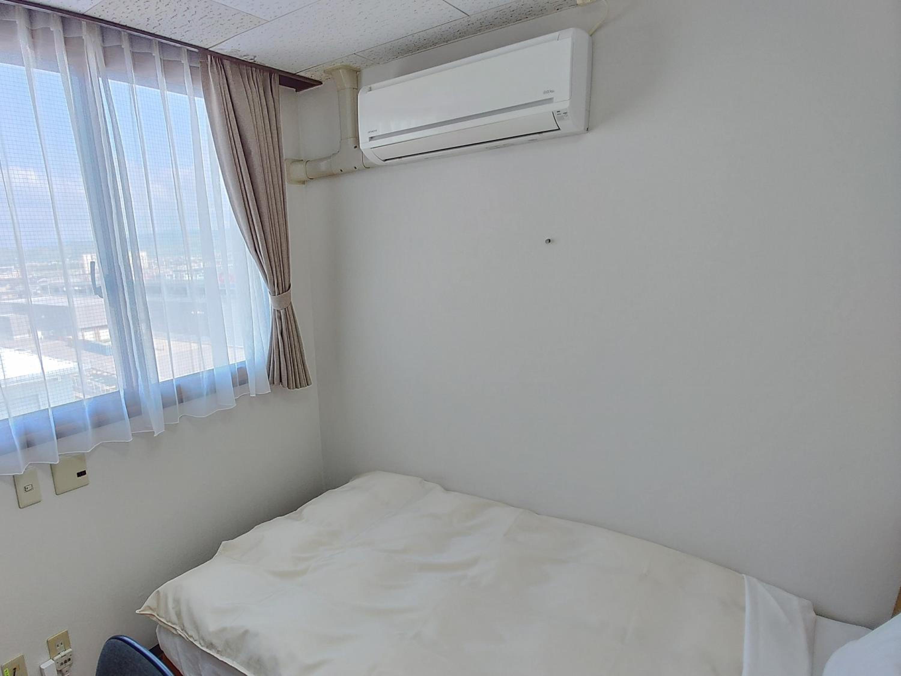 Single Room photo 1