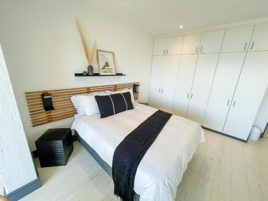 Deluxe Double Room With Balcony And Sea View