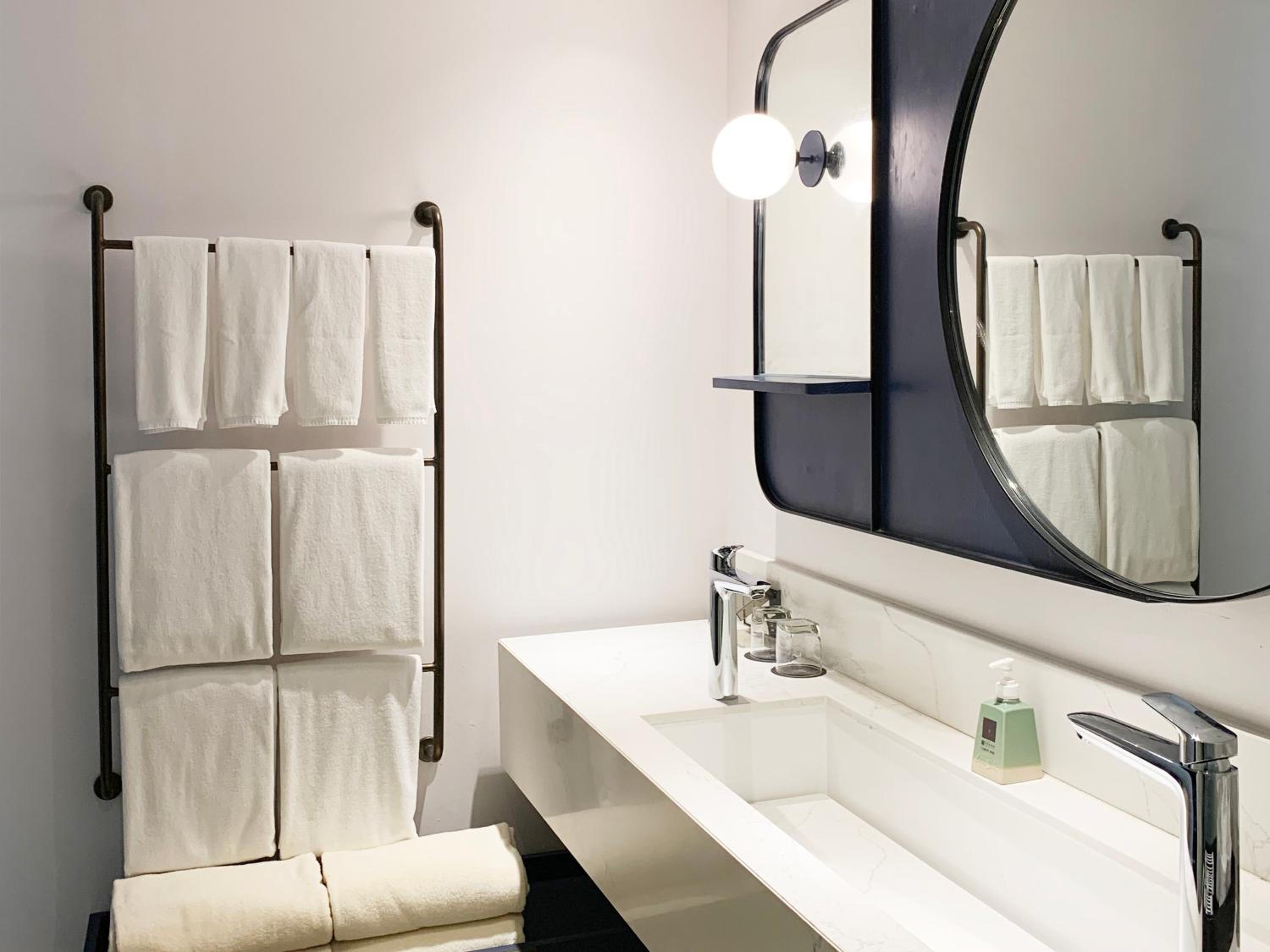 Premium Deluxe Twin - Photo 2