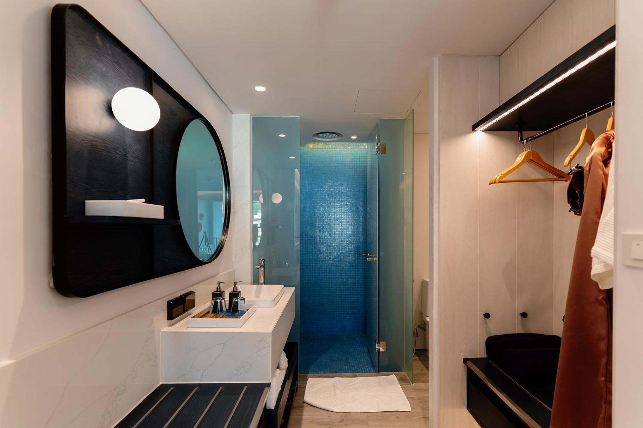 Deluxe Twin Room - Photo 2