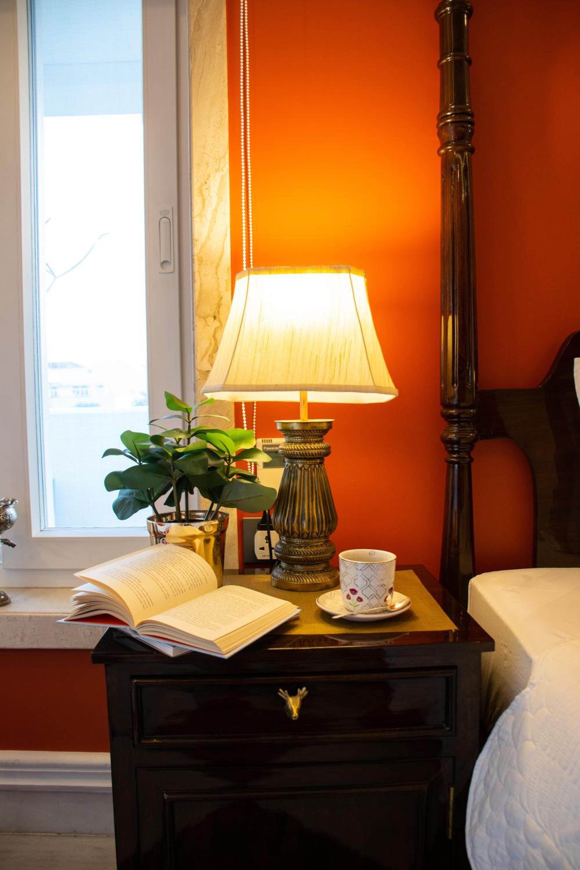Executive Suite - Photo 45