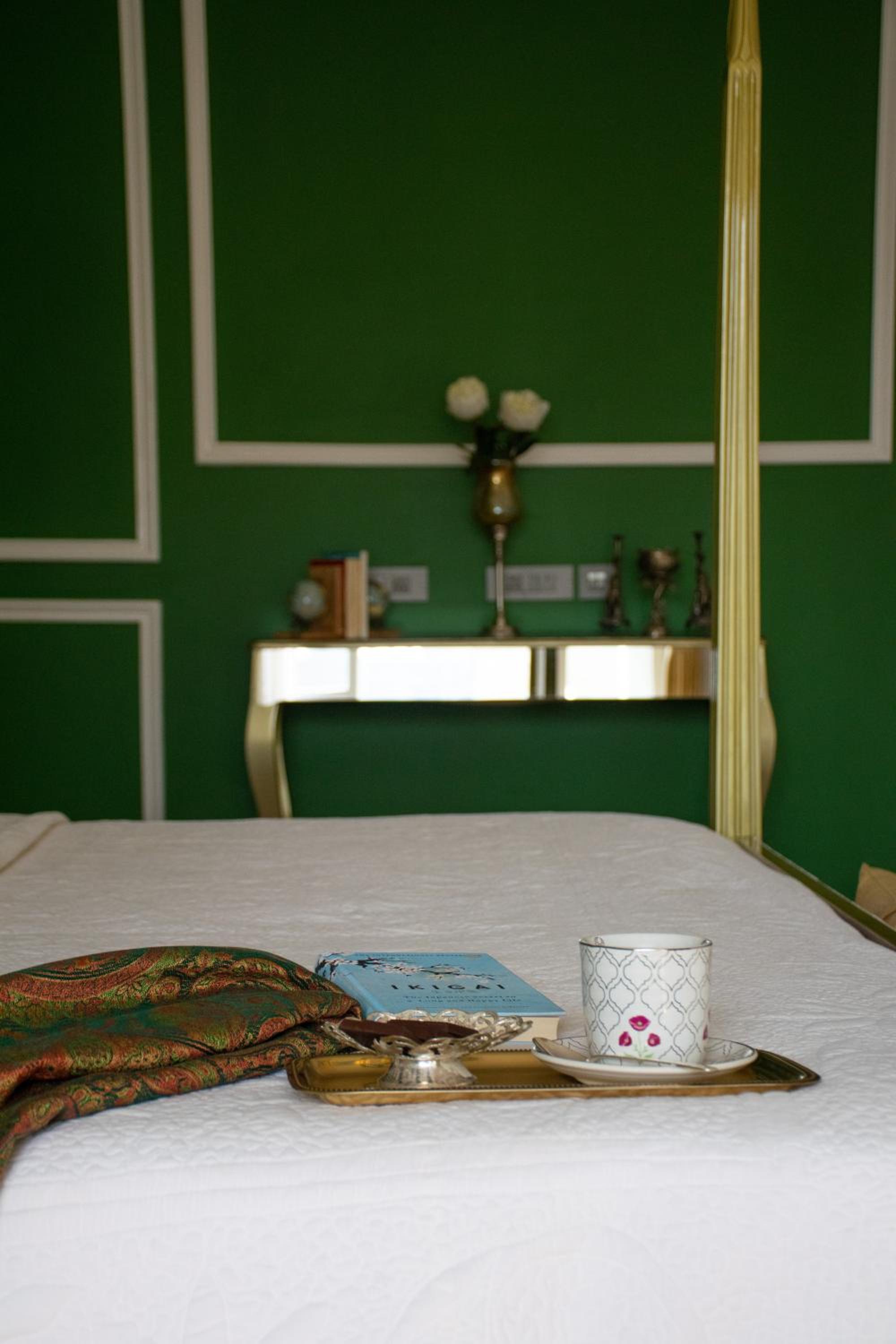 Executive Suite - Photo 49