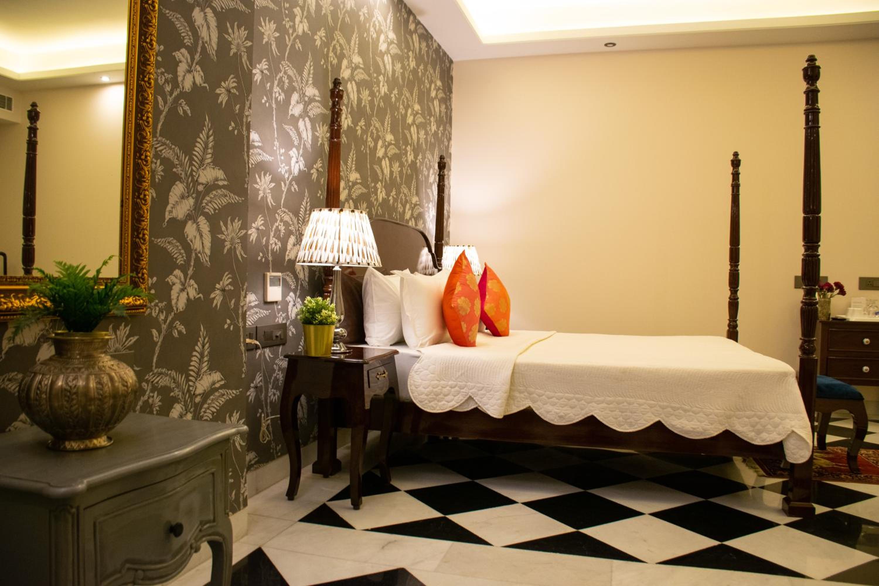 Deluxe Suite - Photo 21