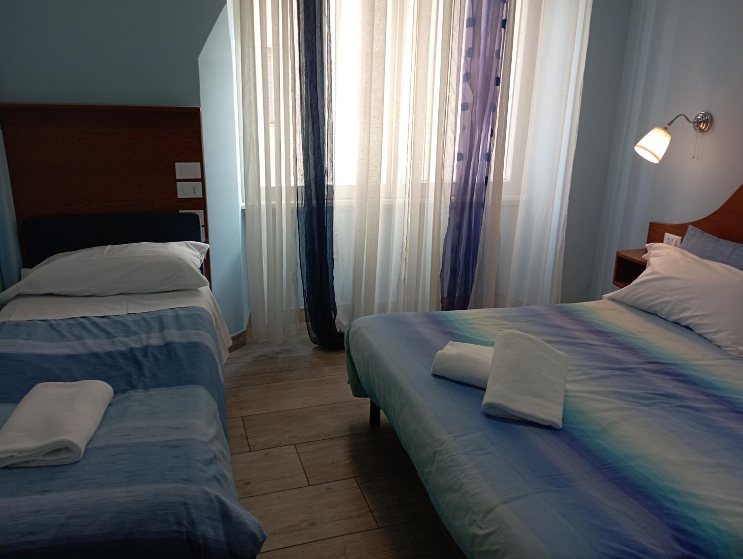 Classic Triple Room photo 1