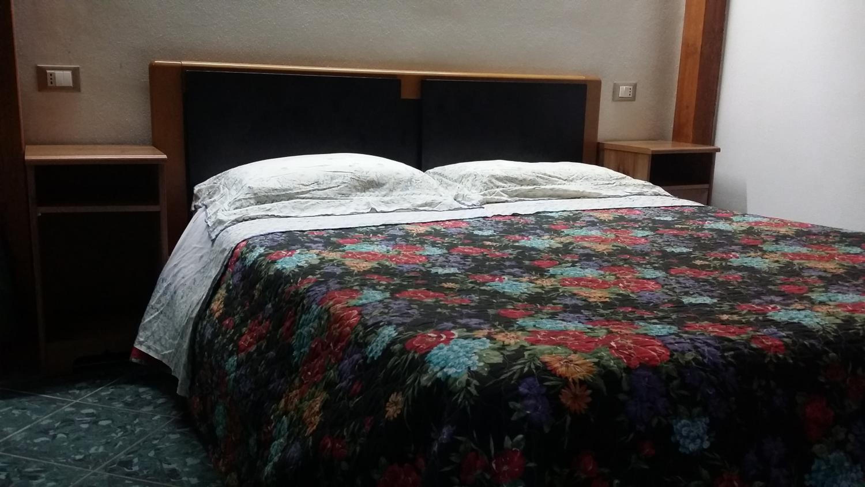 Double Room - Photo 3