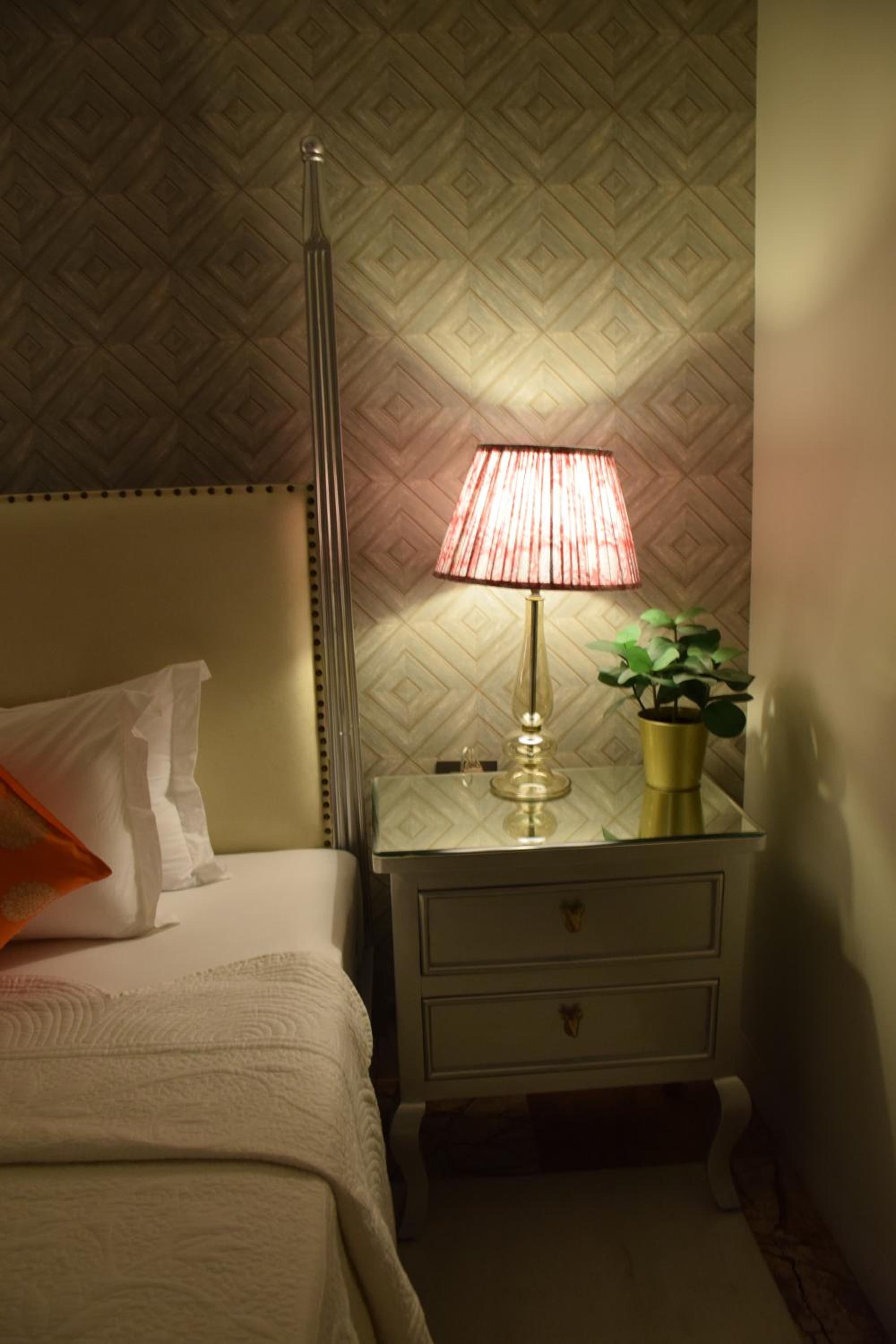 Deluxe Suite - Photo 5