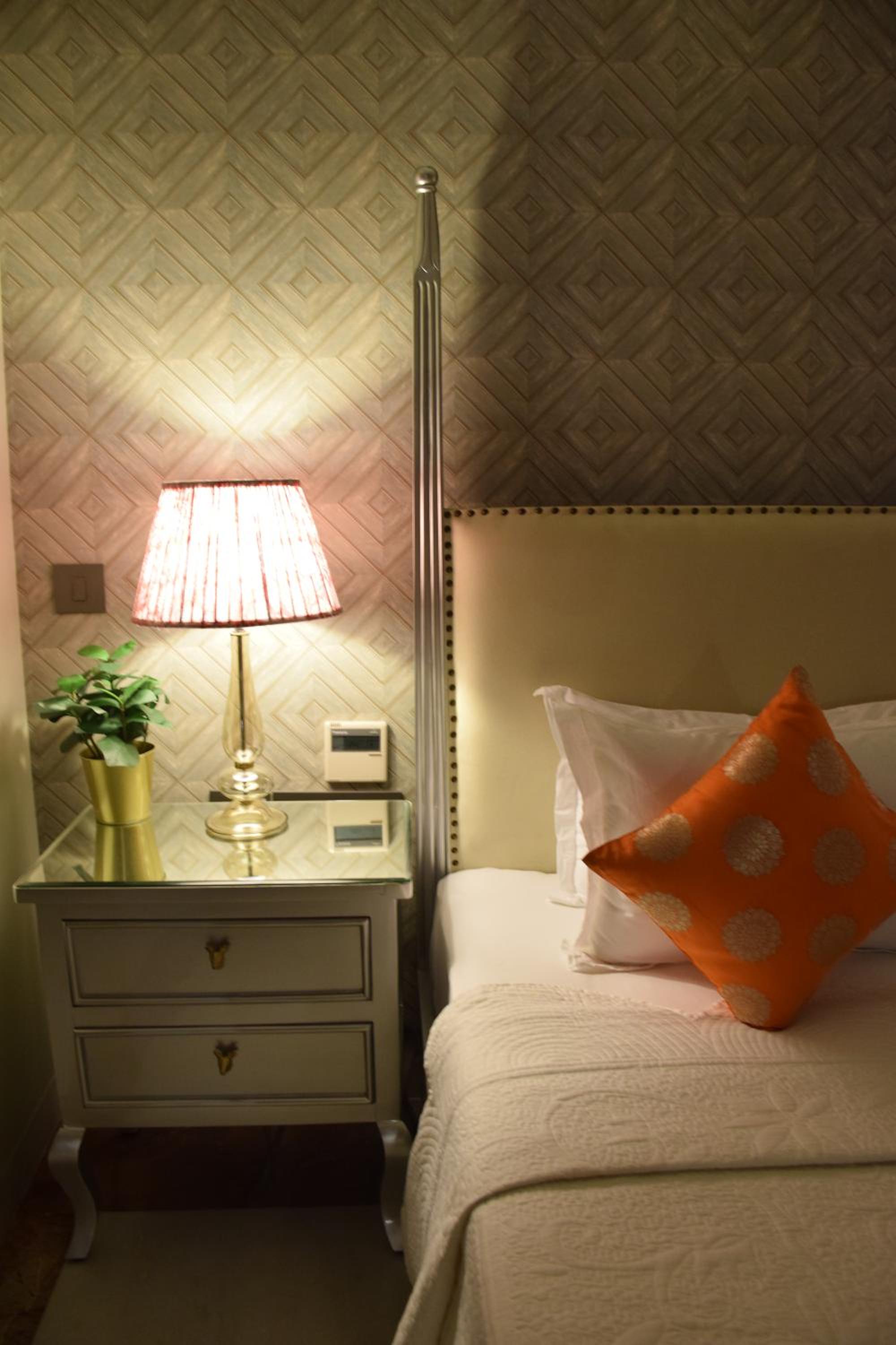 Deluxe Suite - Photo 2