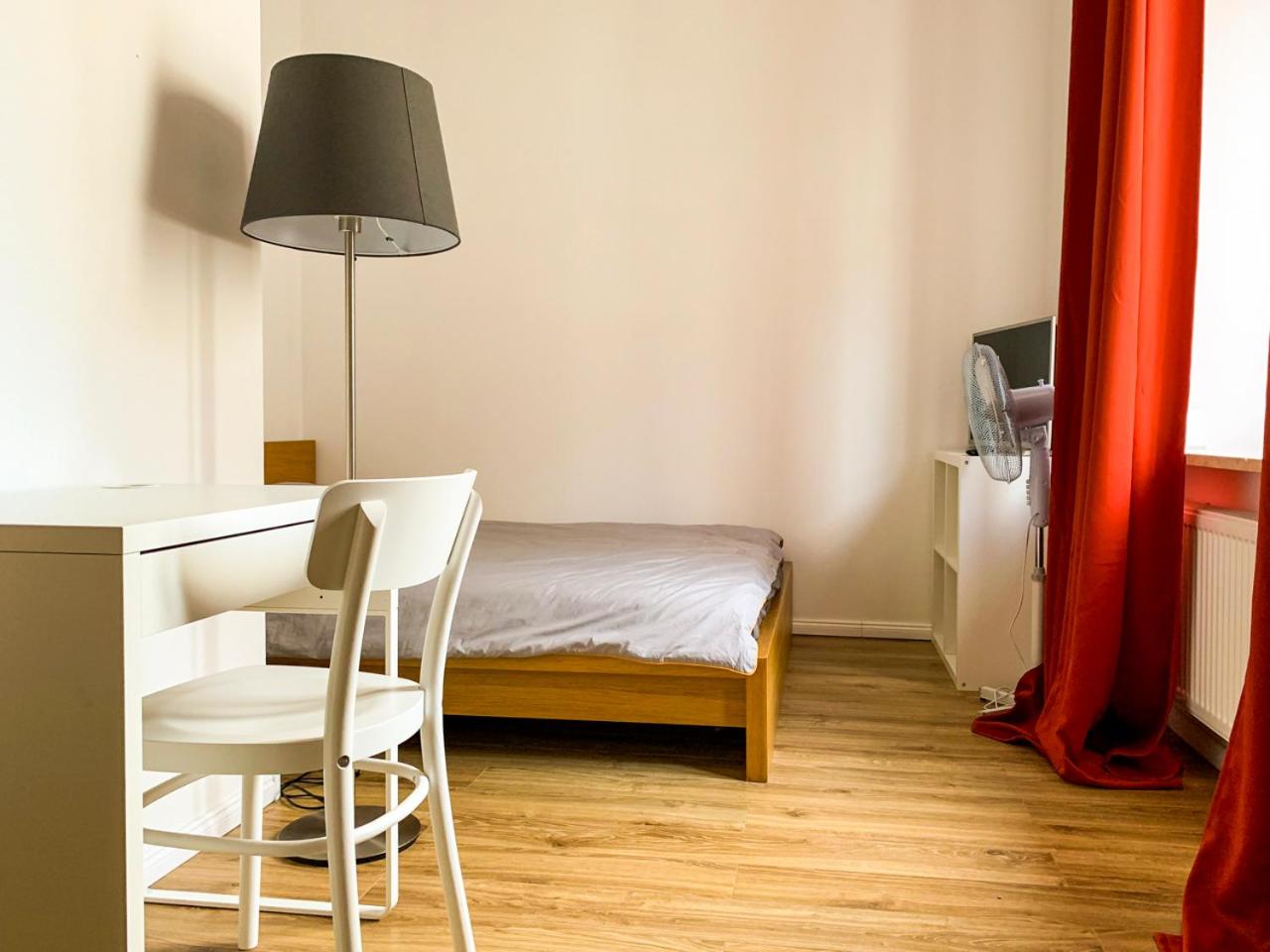 Two-Bedroom Apartment - Photo 4