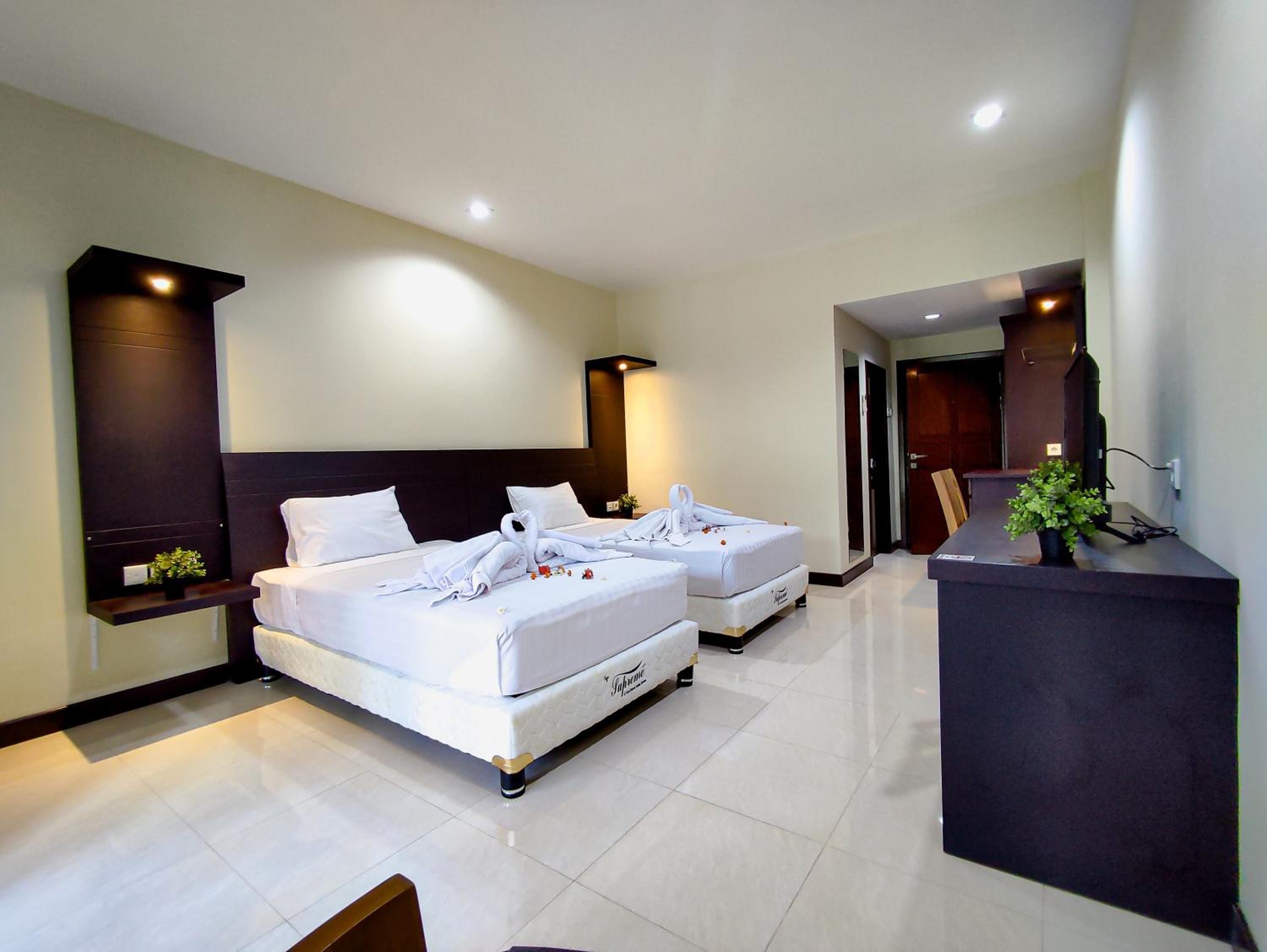 Superior Twin Room - Photo 4
