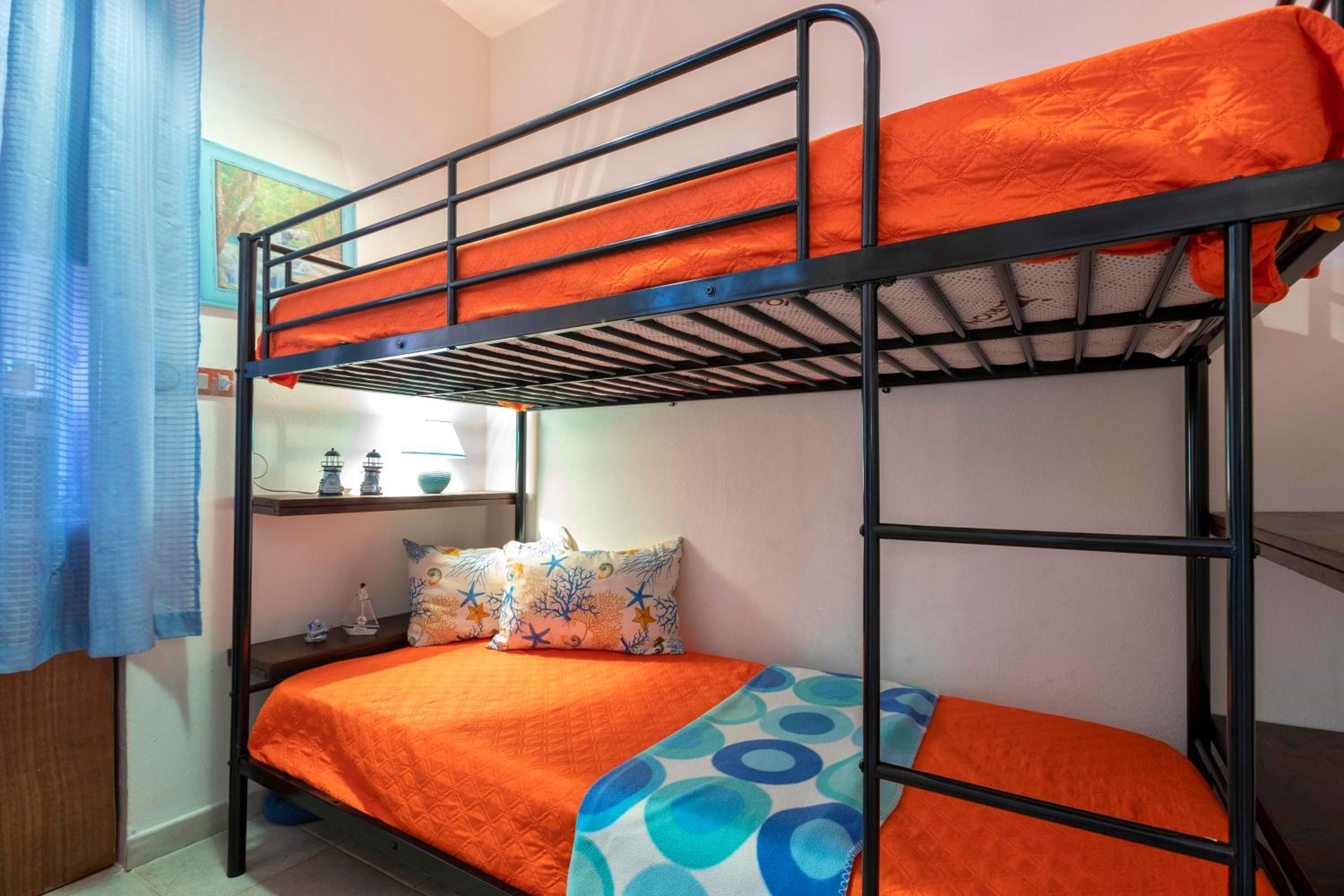 Two-Bedroom Deluxe Apartment with Garden View photo 3