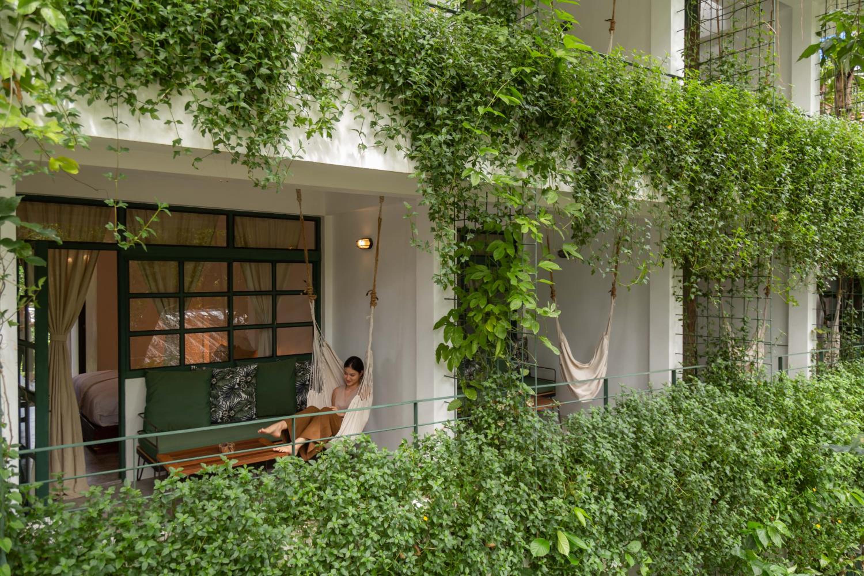 Deluxe Double or Twin Room with Balcony - Photo 3